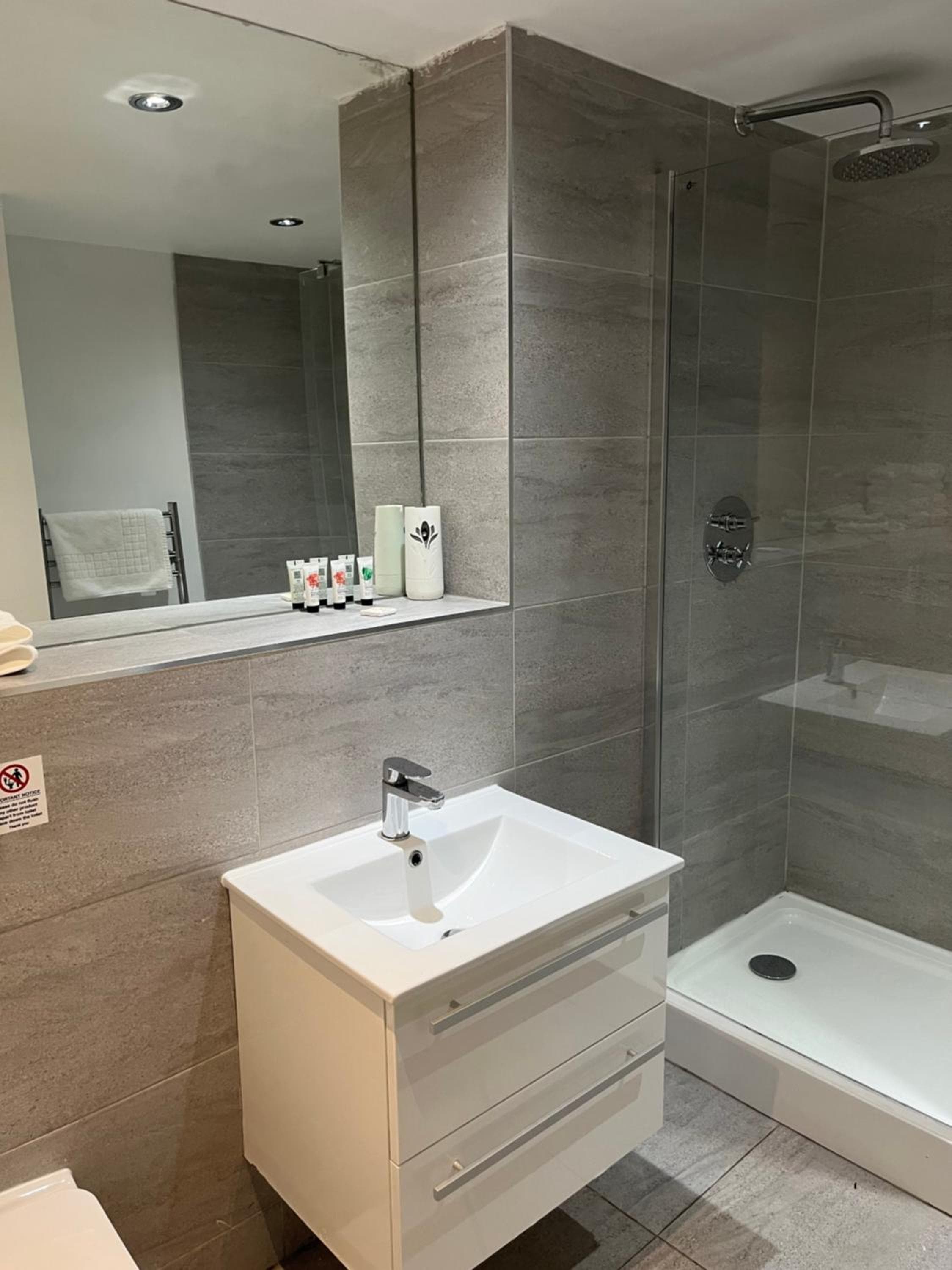 5 Halifax House, apartment 3