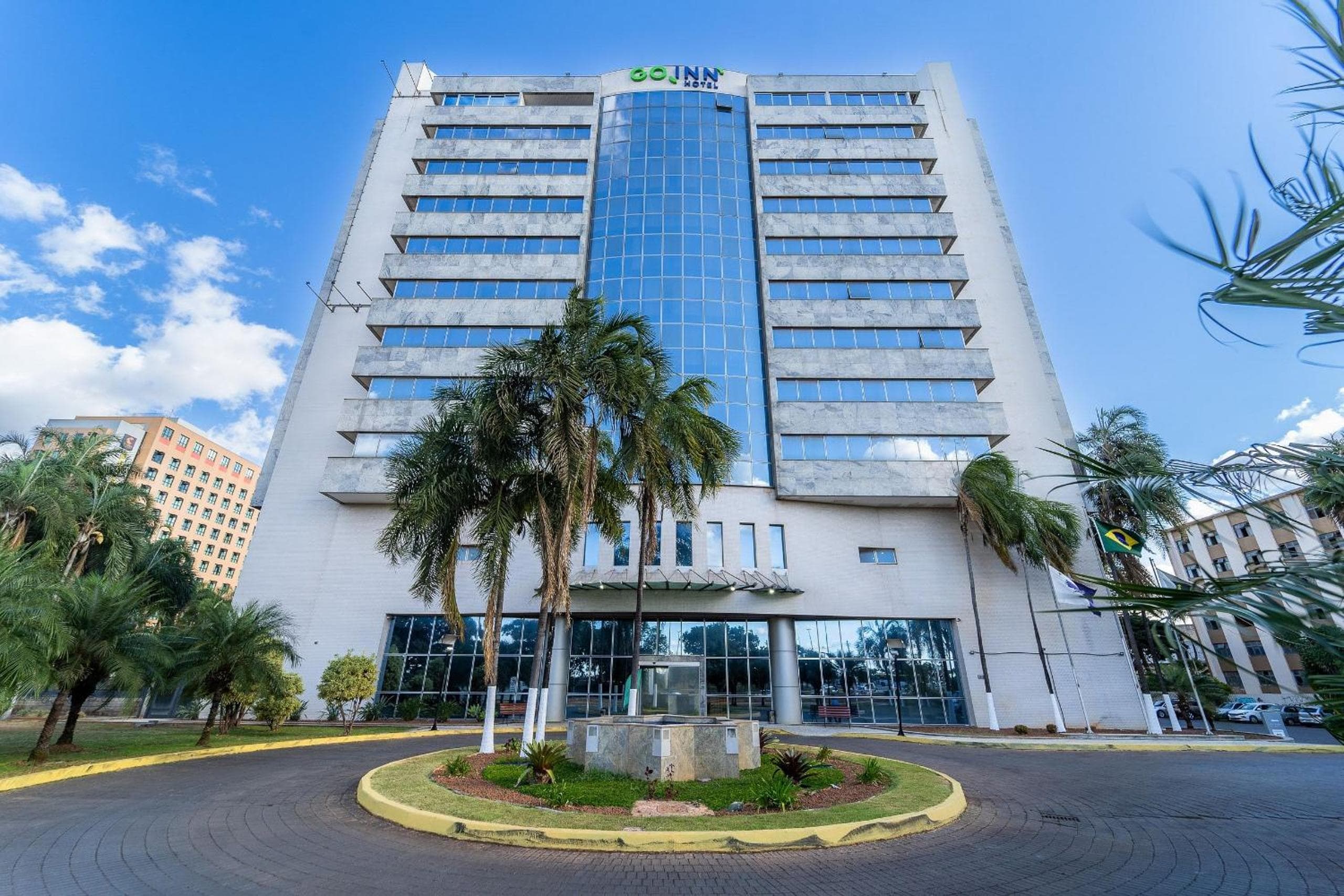 Flat em Hotel, Piscina, Academia, 300Mts Metro, Jr Catito