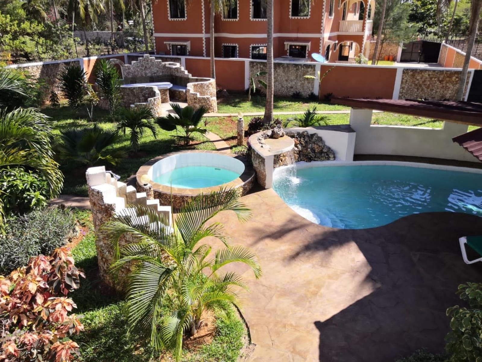 Joanina Apartments