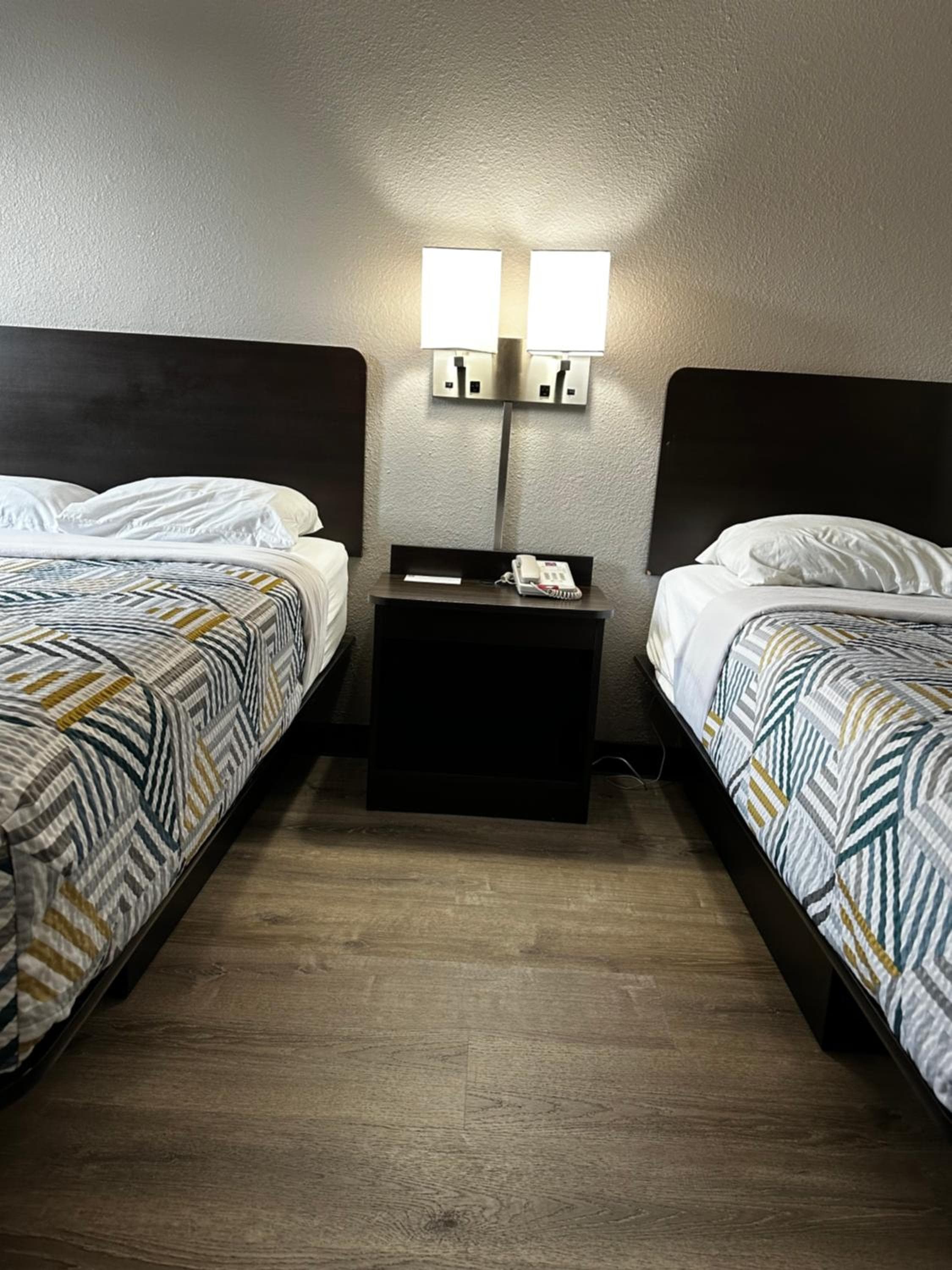 Motel 6-Hazelwood, MO