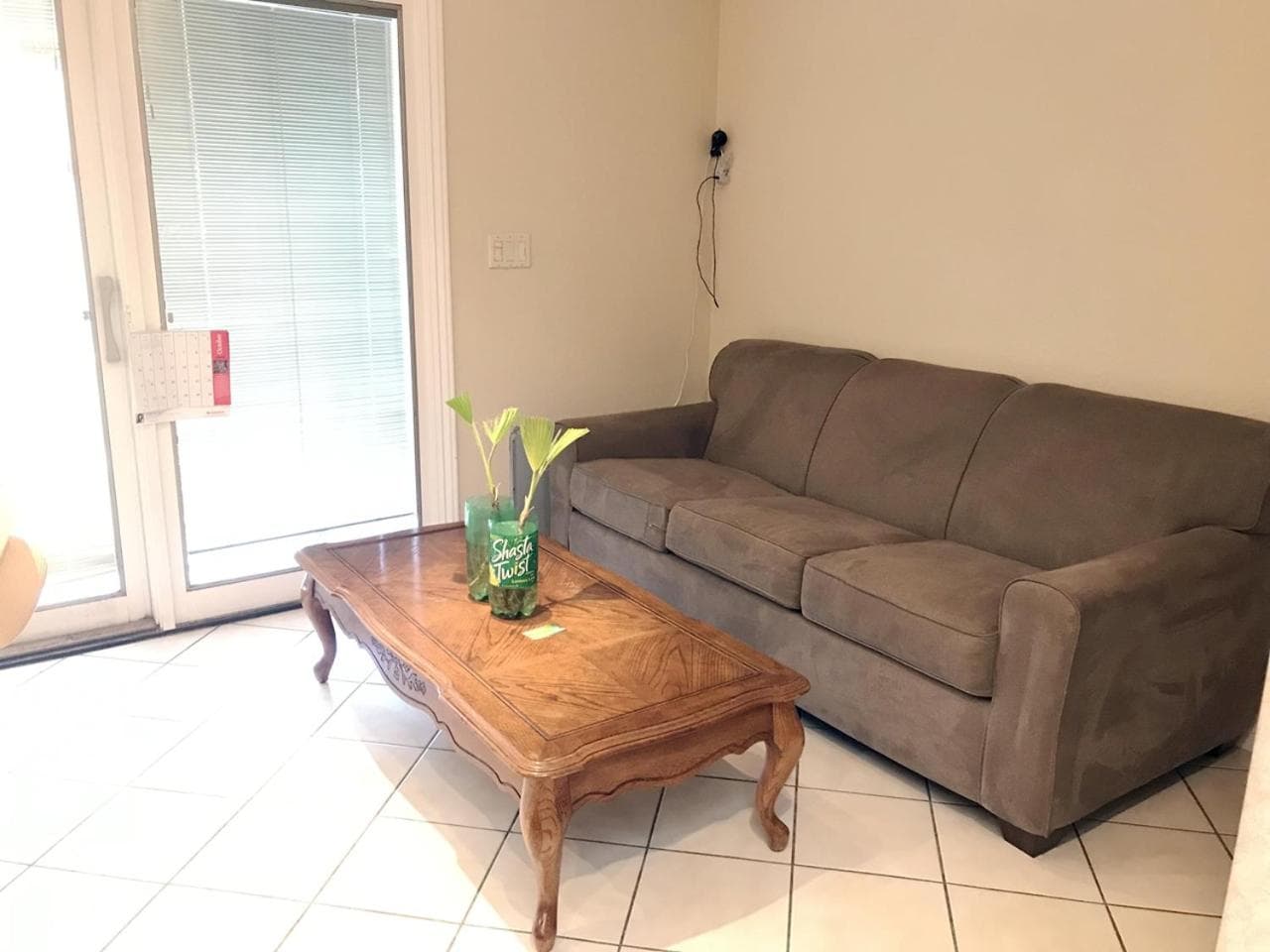 Comfortable Big bedroom in the house for rent-03