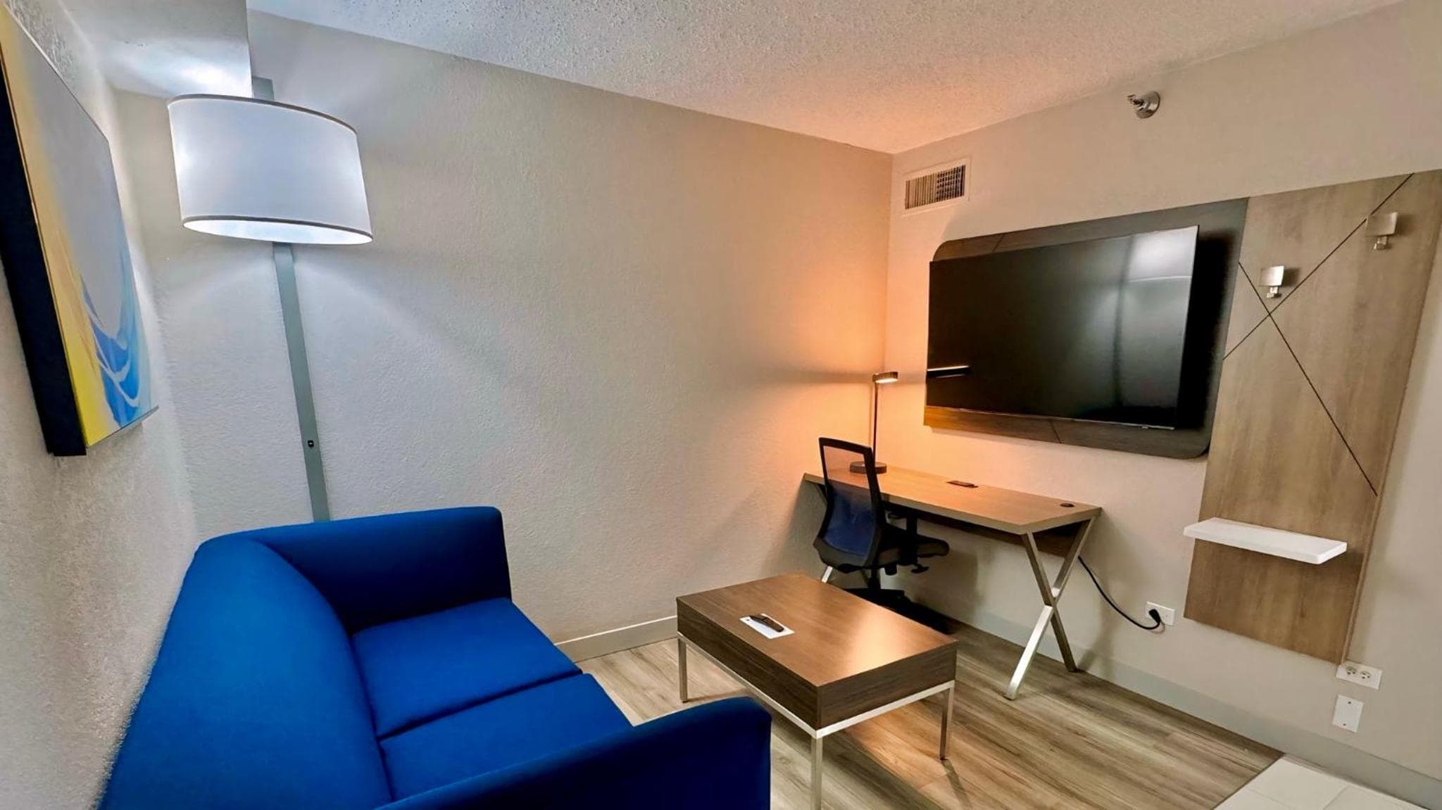 Holiday Inn Express Chicago-Downers Grove by IHG