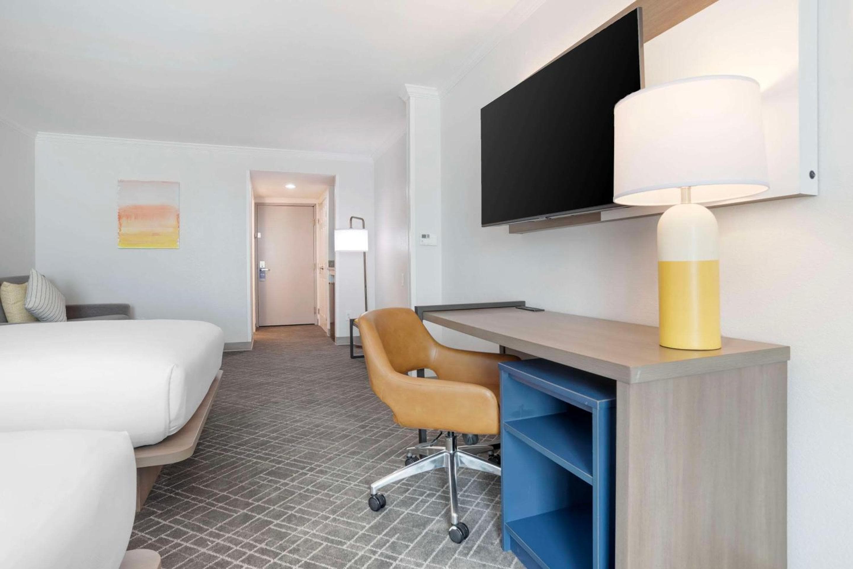 Comfort Inn & Suites New Orleans Airport North
