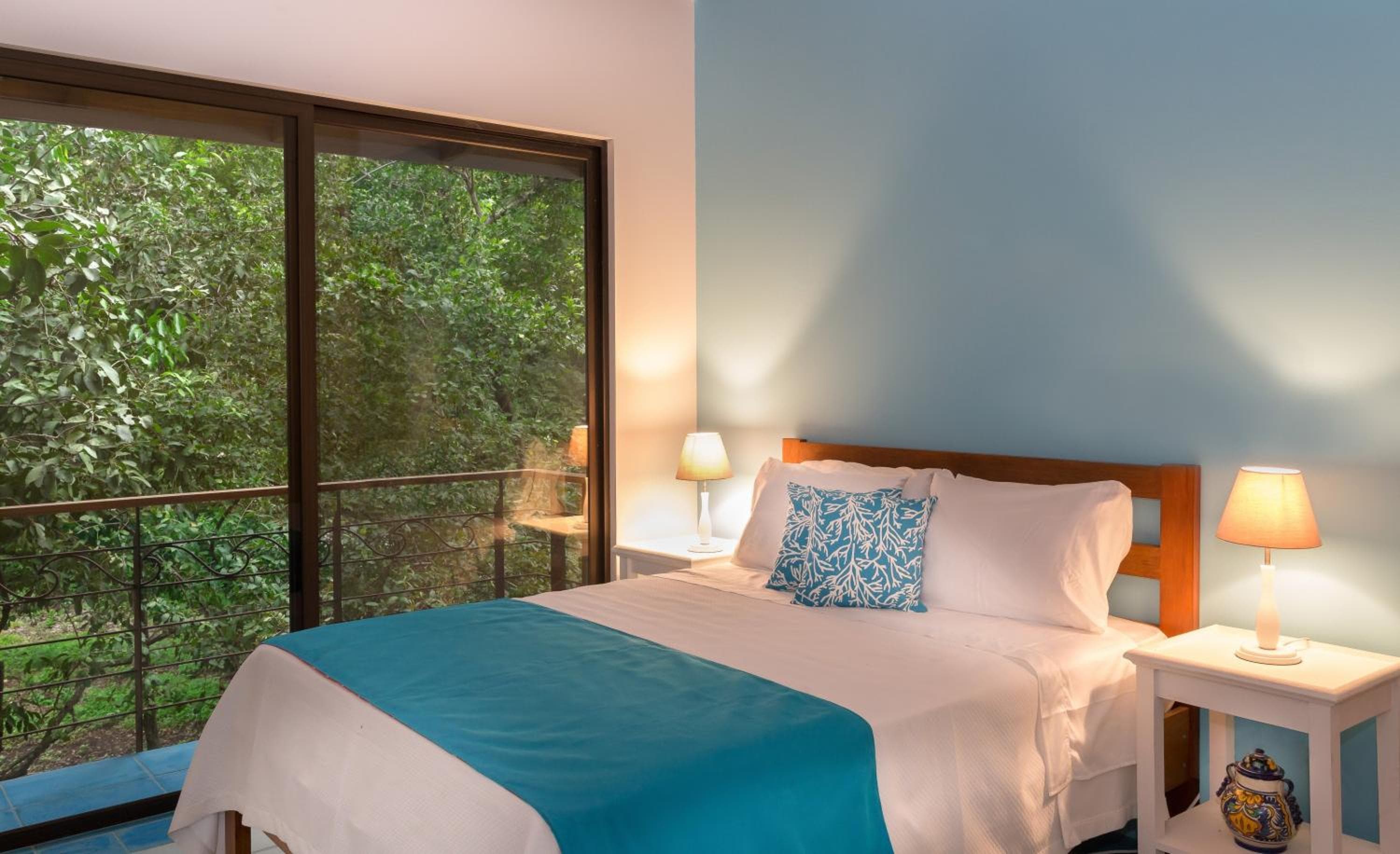 Olas Verdes Hotel
