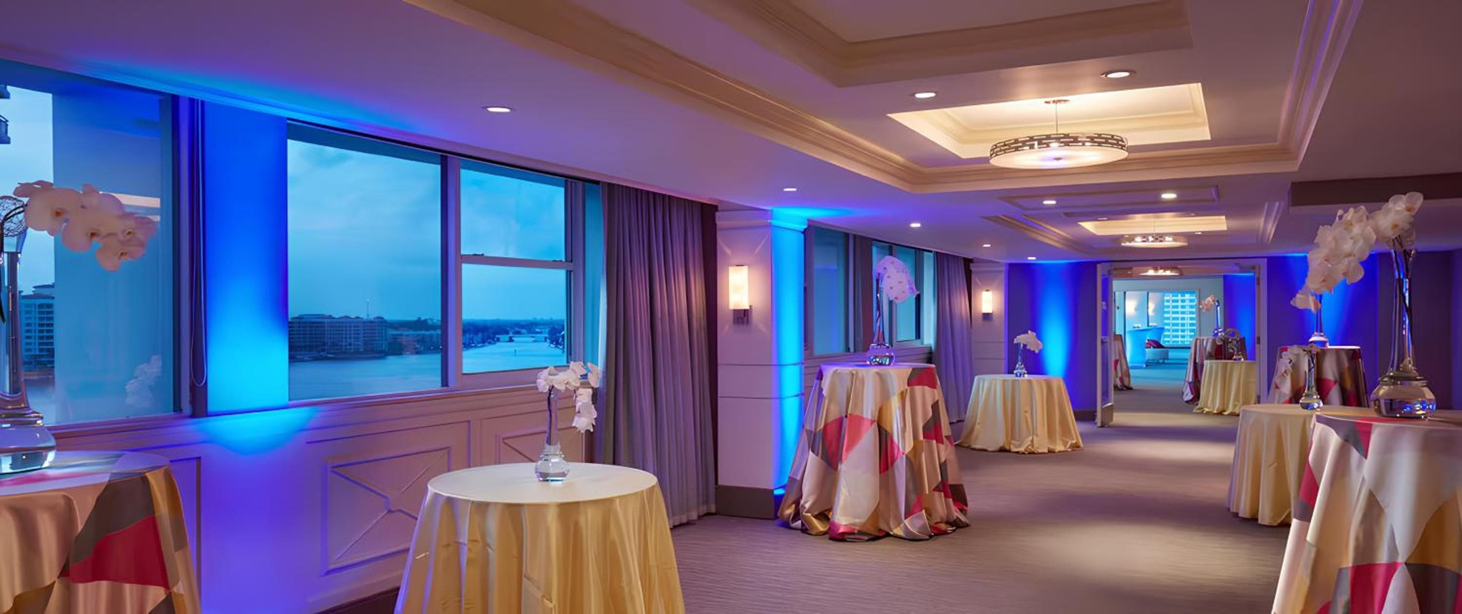 Waterstone Resort & Marina Boca Raton, Curio Collection by Hilton