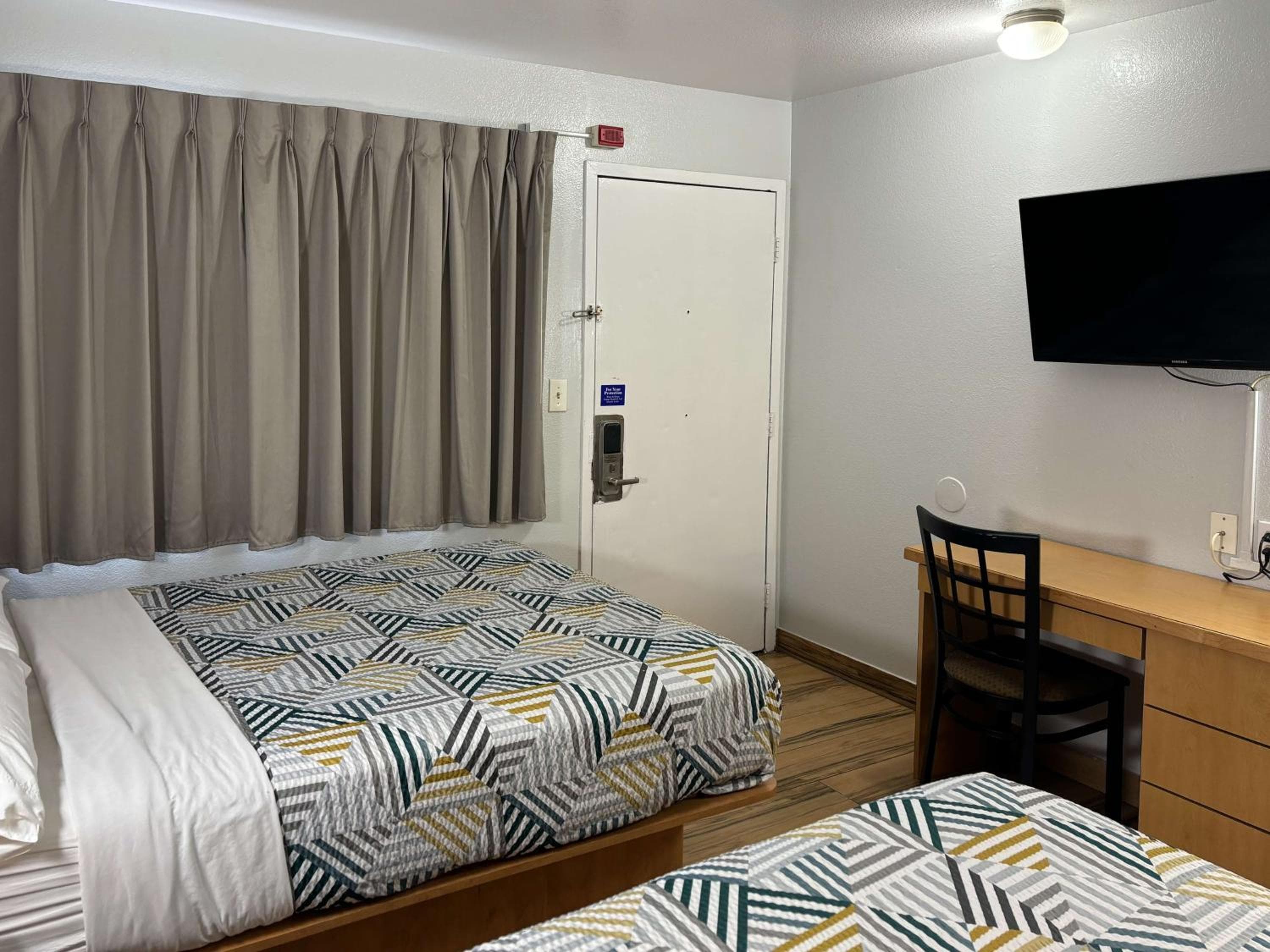 Motel 6 Riviera Beach FL