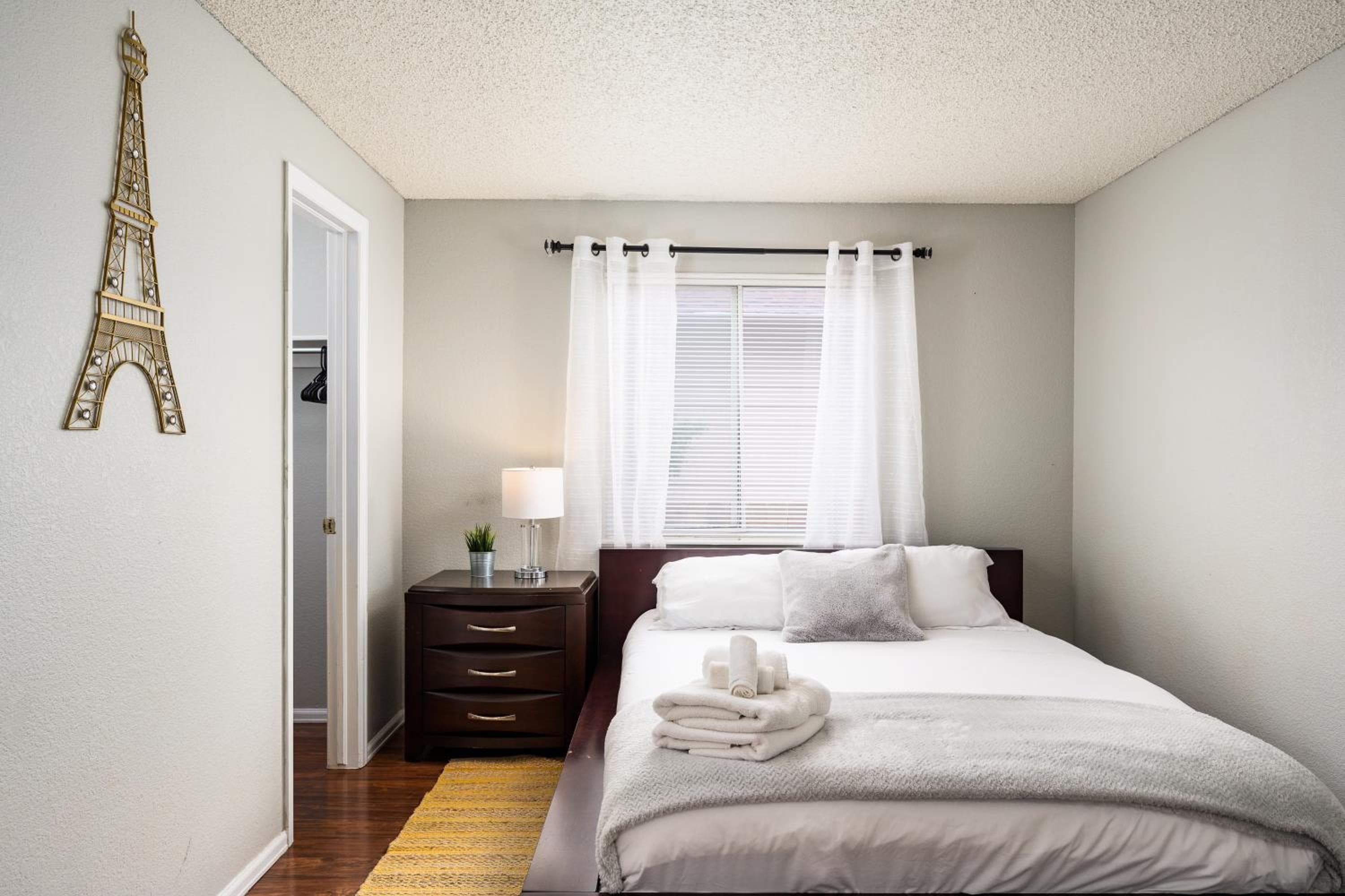 Spacious 4 BR House in Centennial