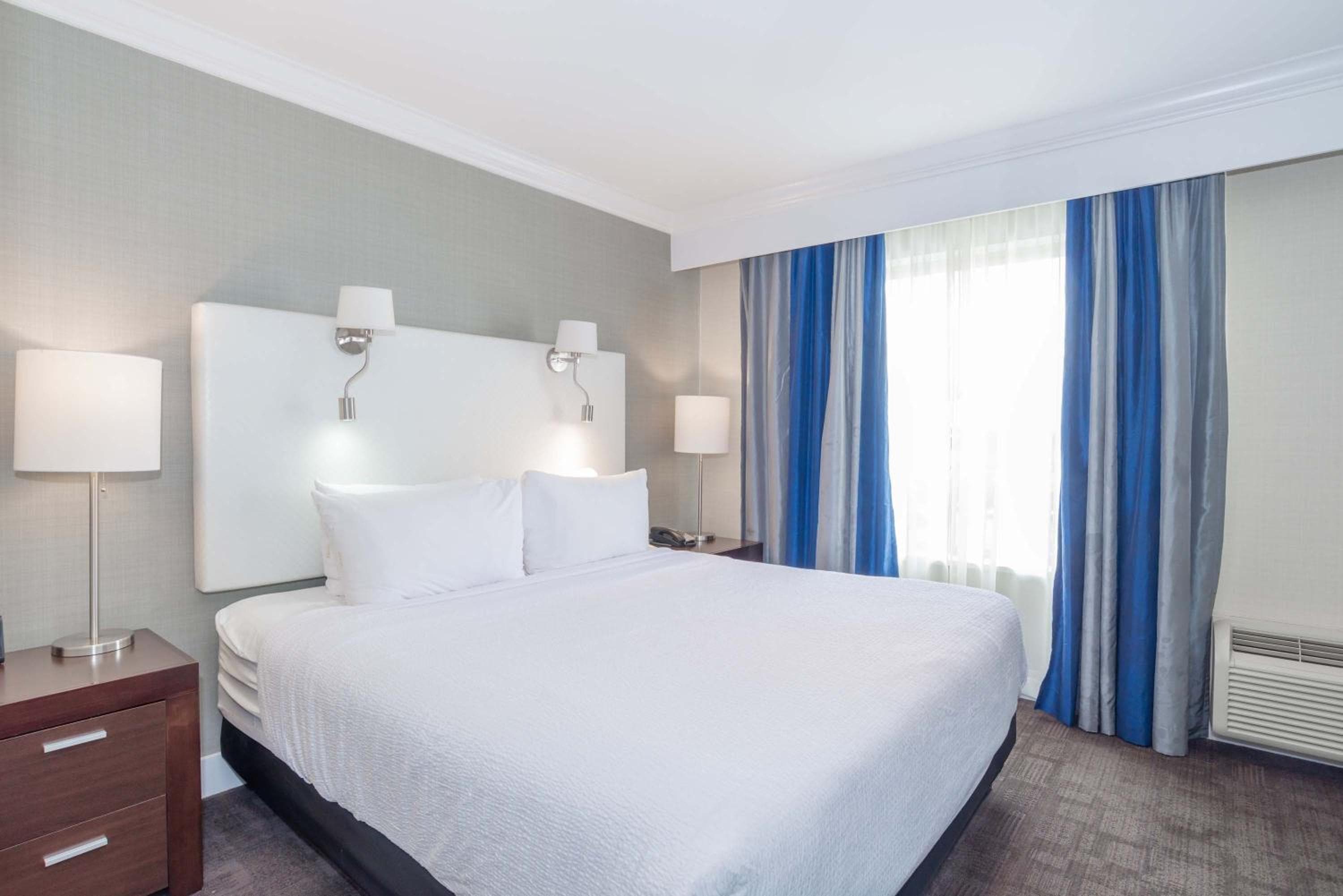 Sandman Signature Langley Hotel