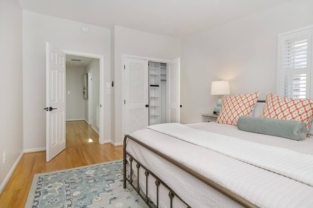 Charming Annapolis Townhome