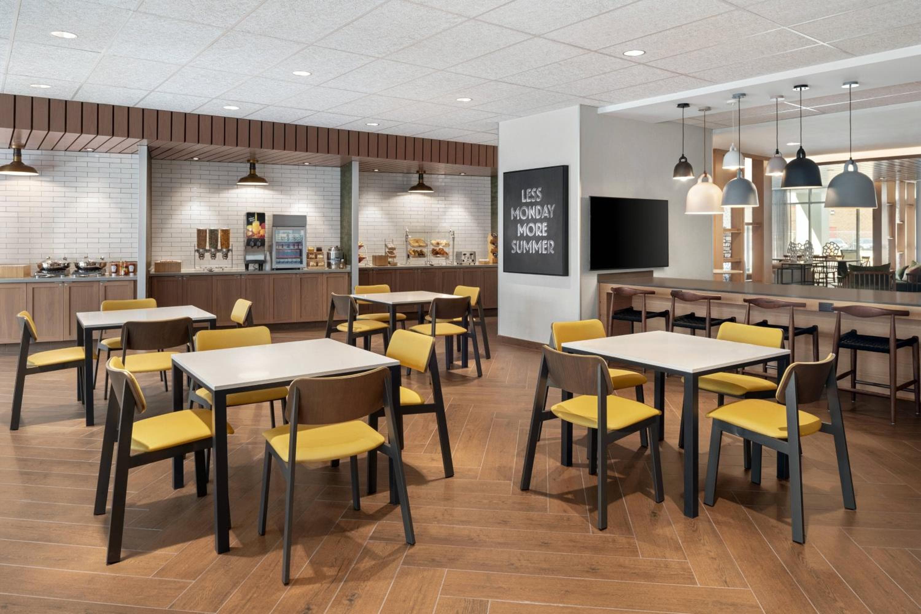 Fairfield Inn & Suites by Marriott Milwaukee West