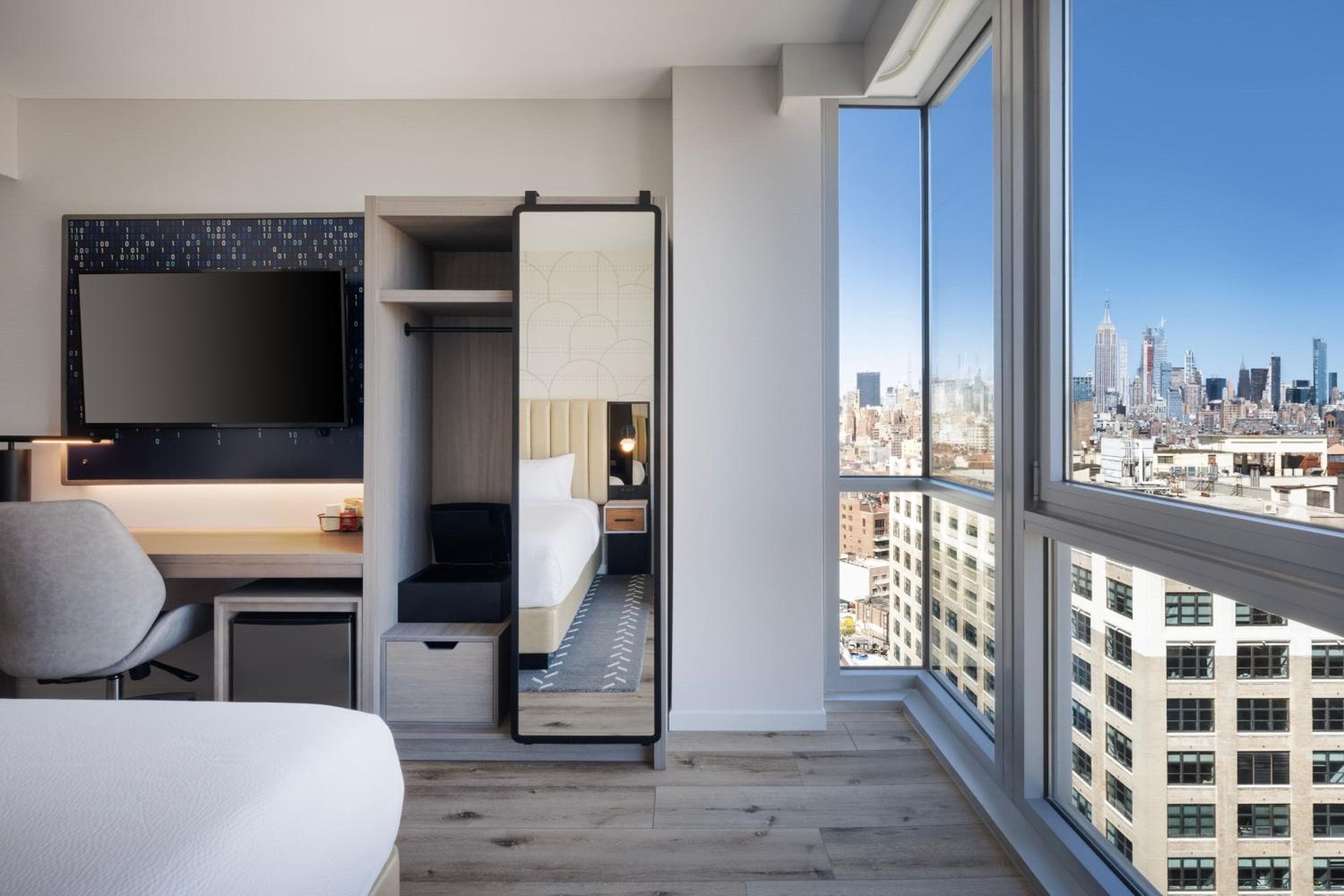 Courtyard by Marriott New York Manhattan / Soho
