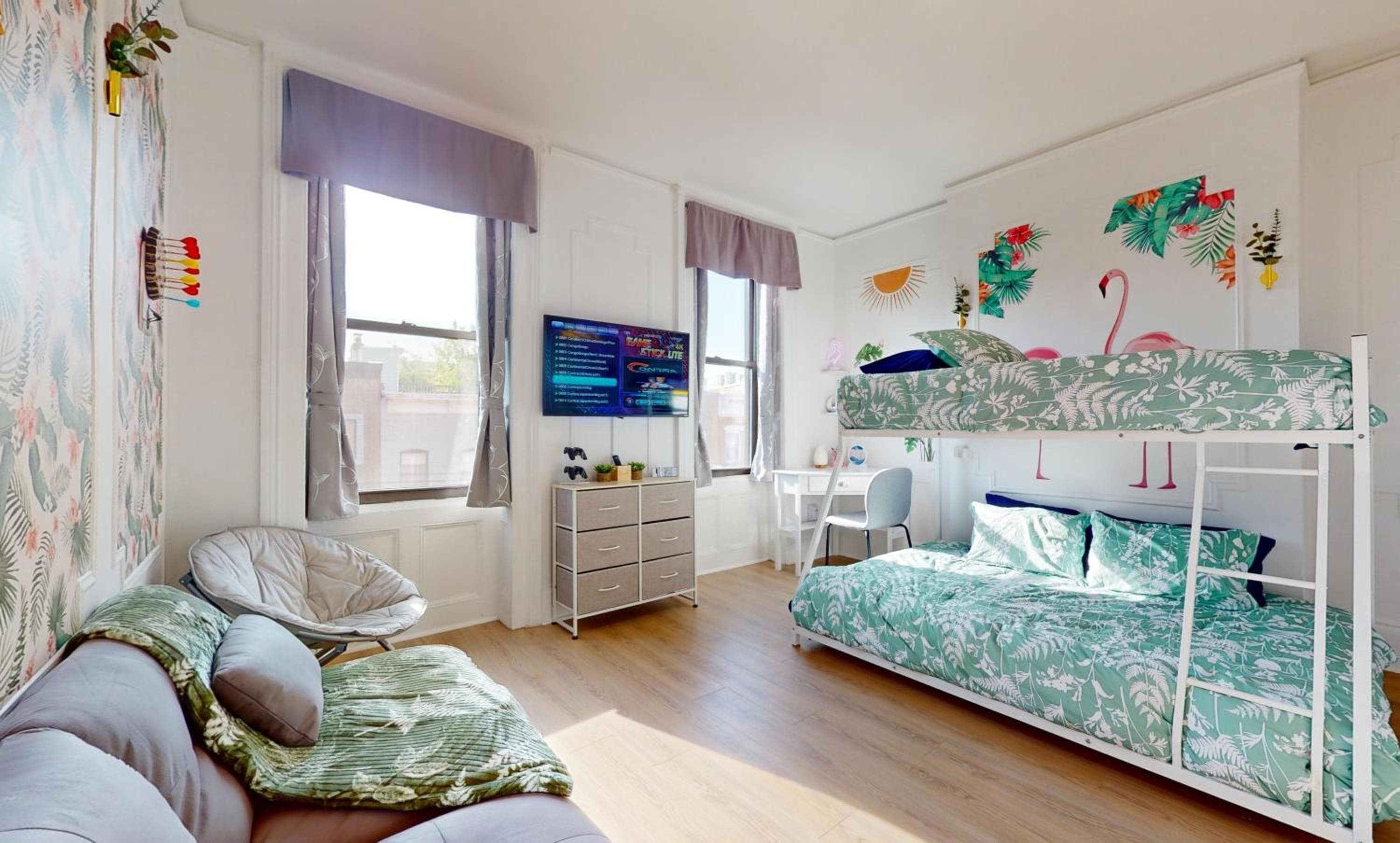 Garden Street Retreat - 15 Minutes to NYC - Sleeps 6 comfortably