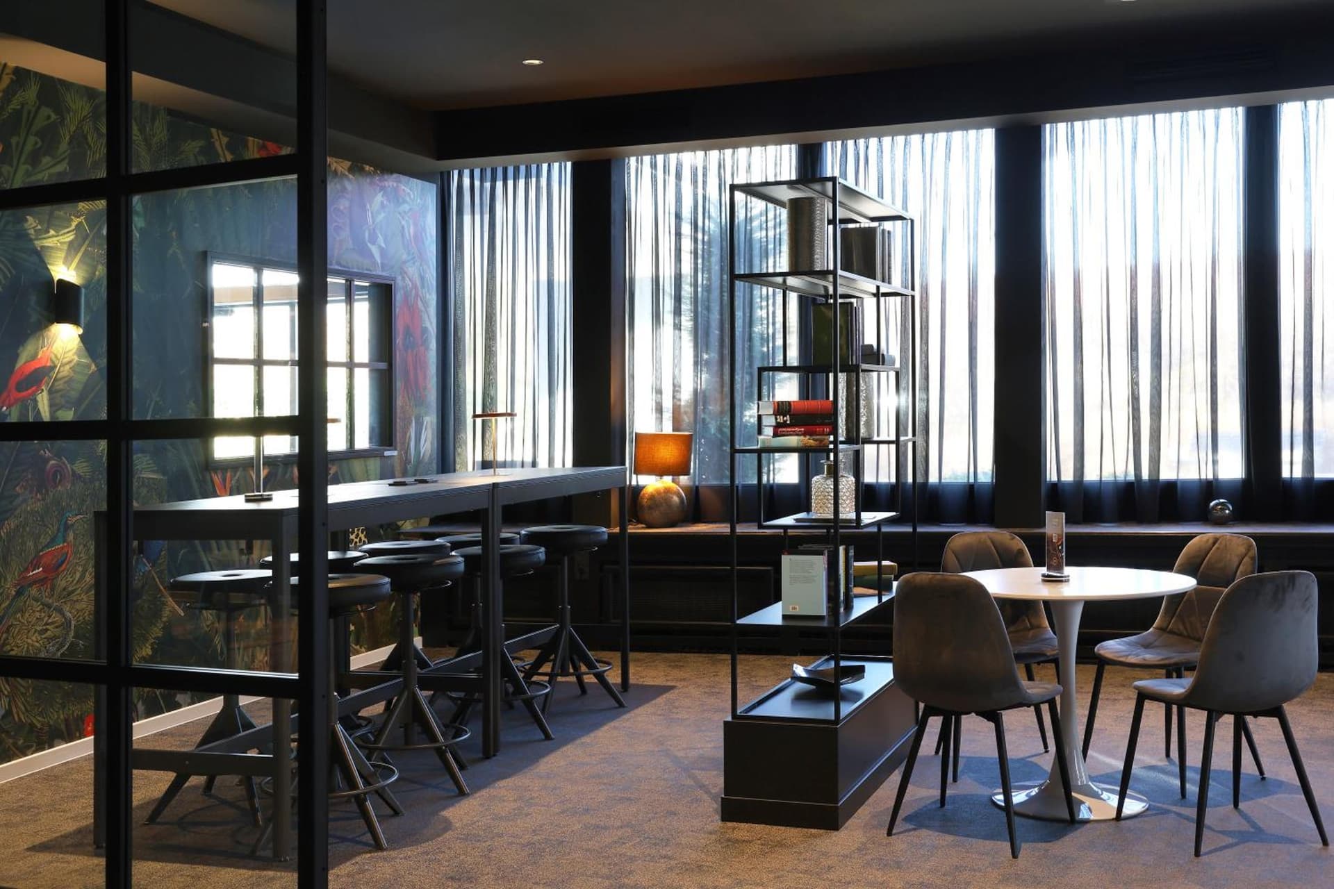 lounge