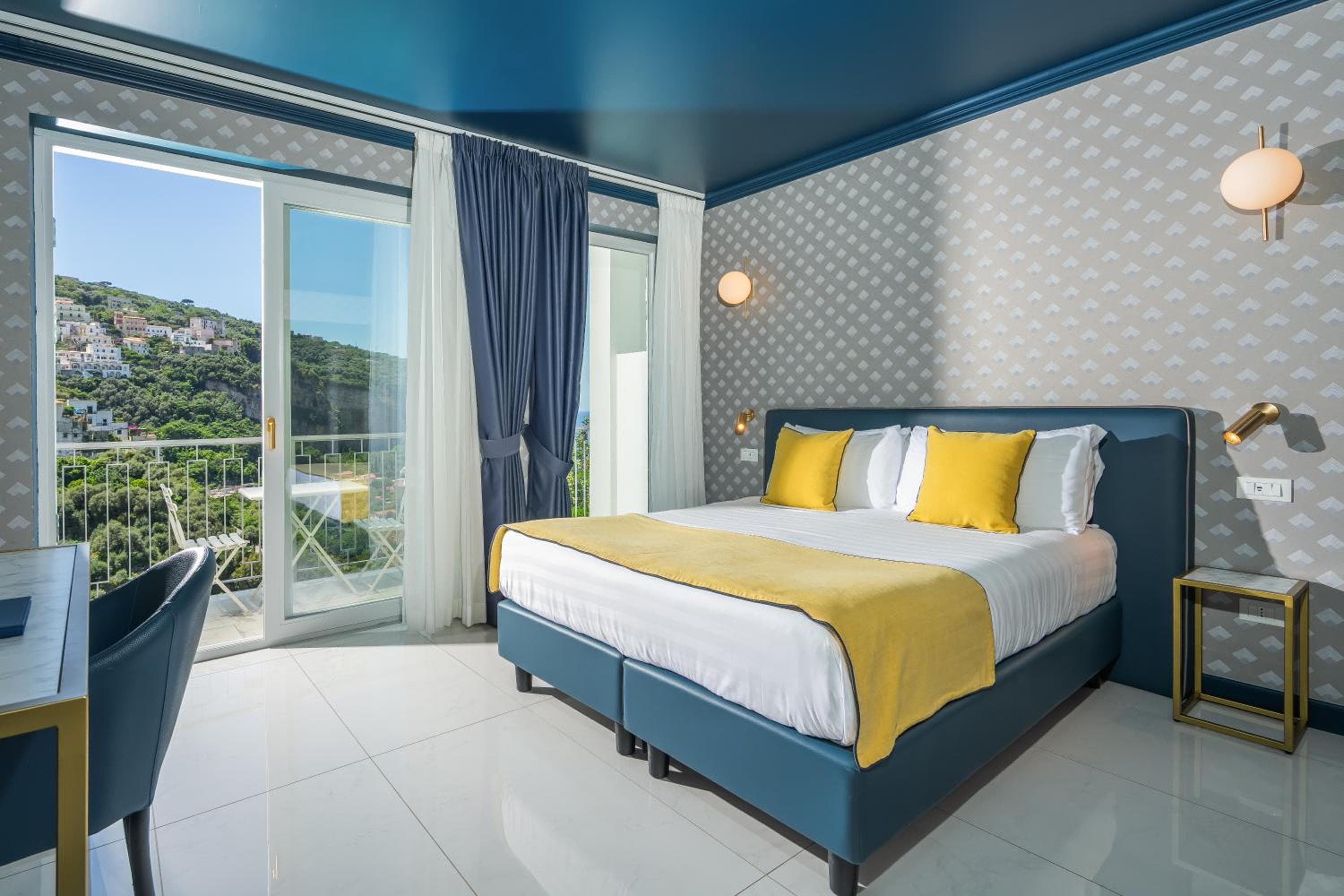 Hotel Mary