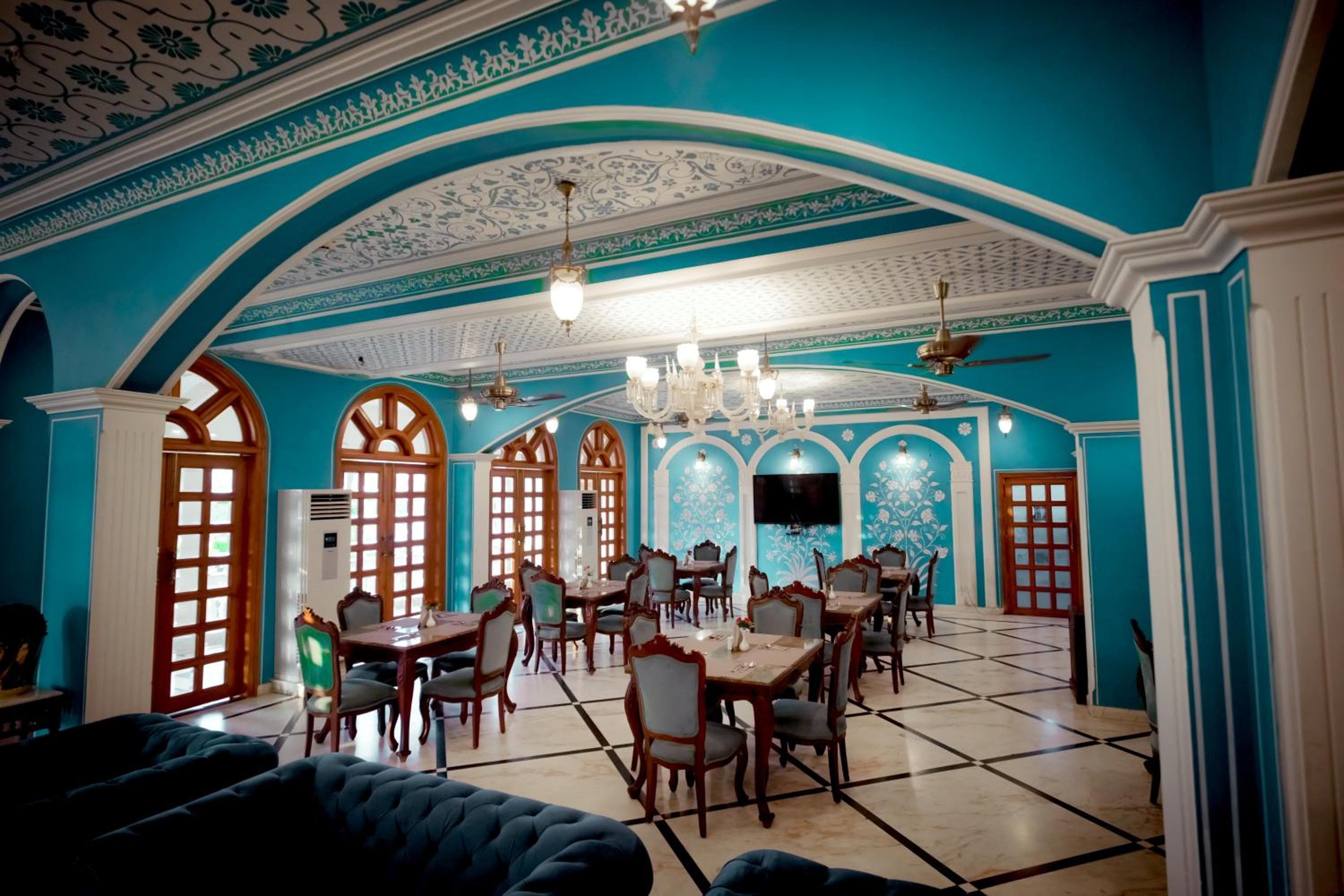 Umaid Farm Resort- A Legacy Vintage Stay In Jaipur