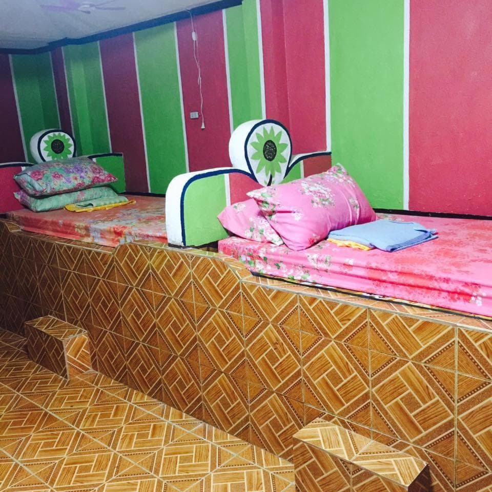 Malapascua Divergems Hostel and Diving Center