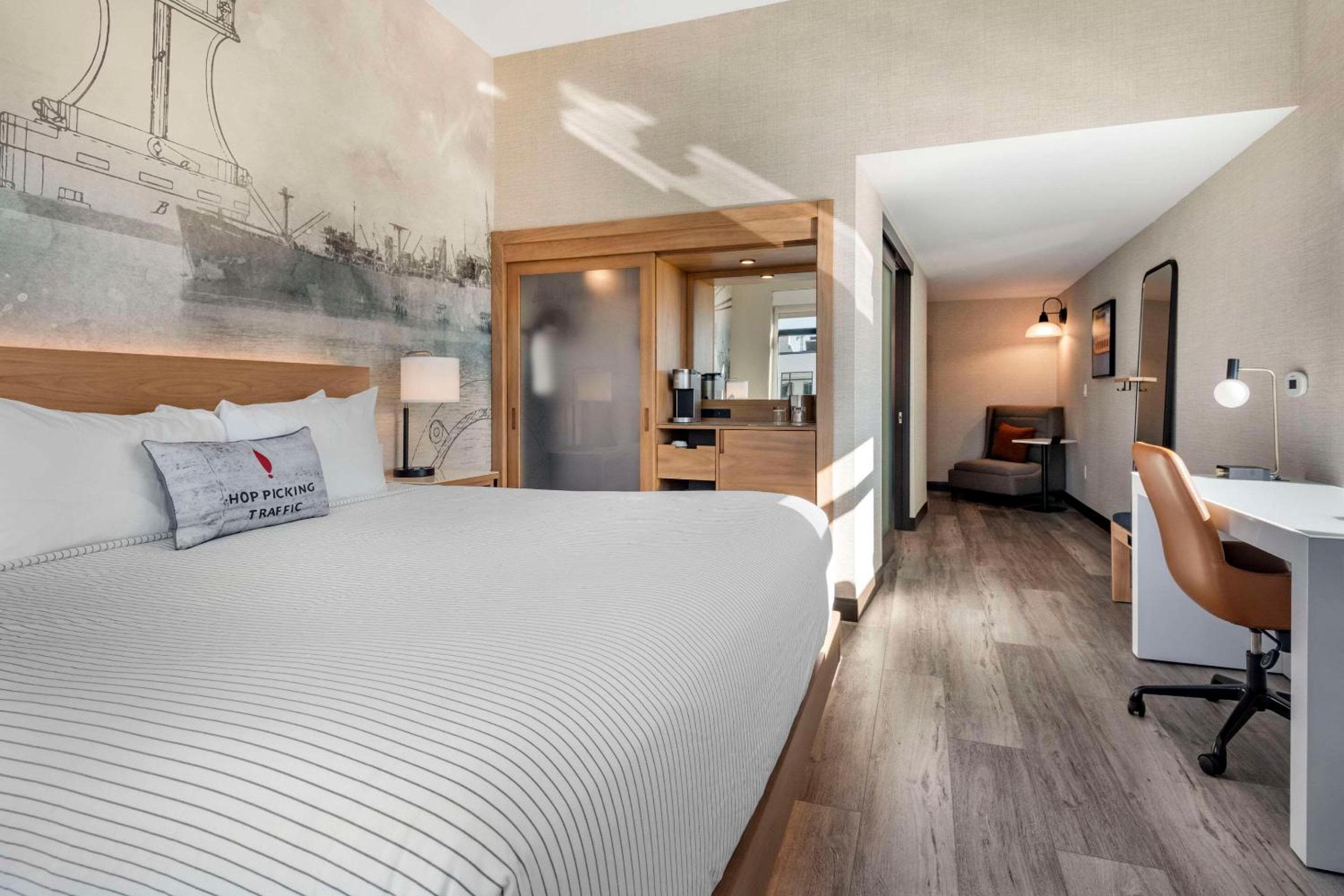Cambria Hotel Portland Downtown Old Port