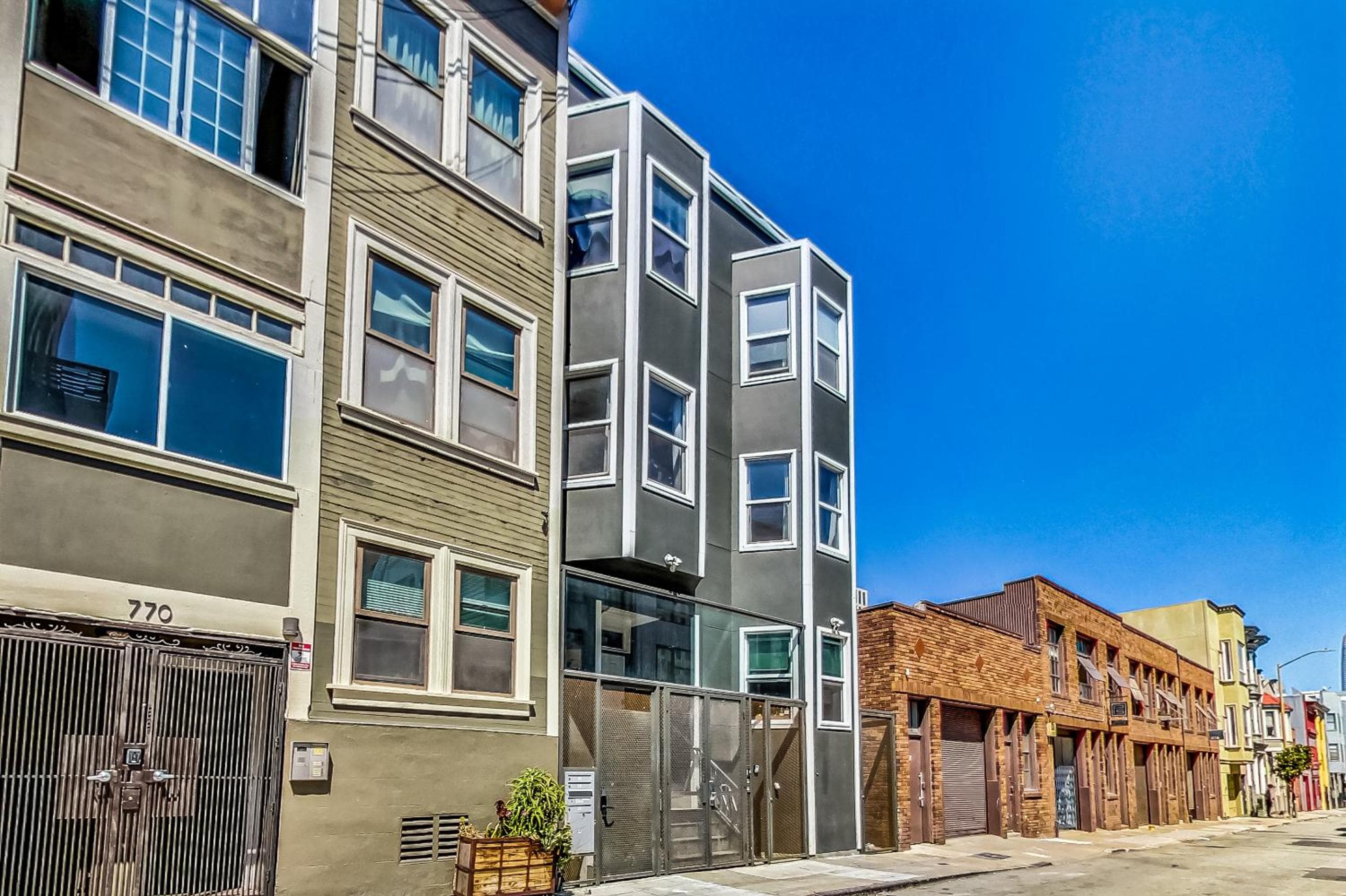 Spacious 4BR2BA Flat in Central SOMA