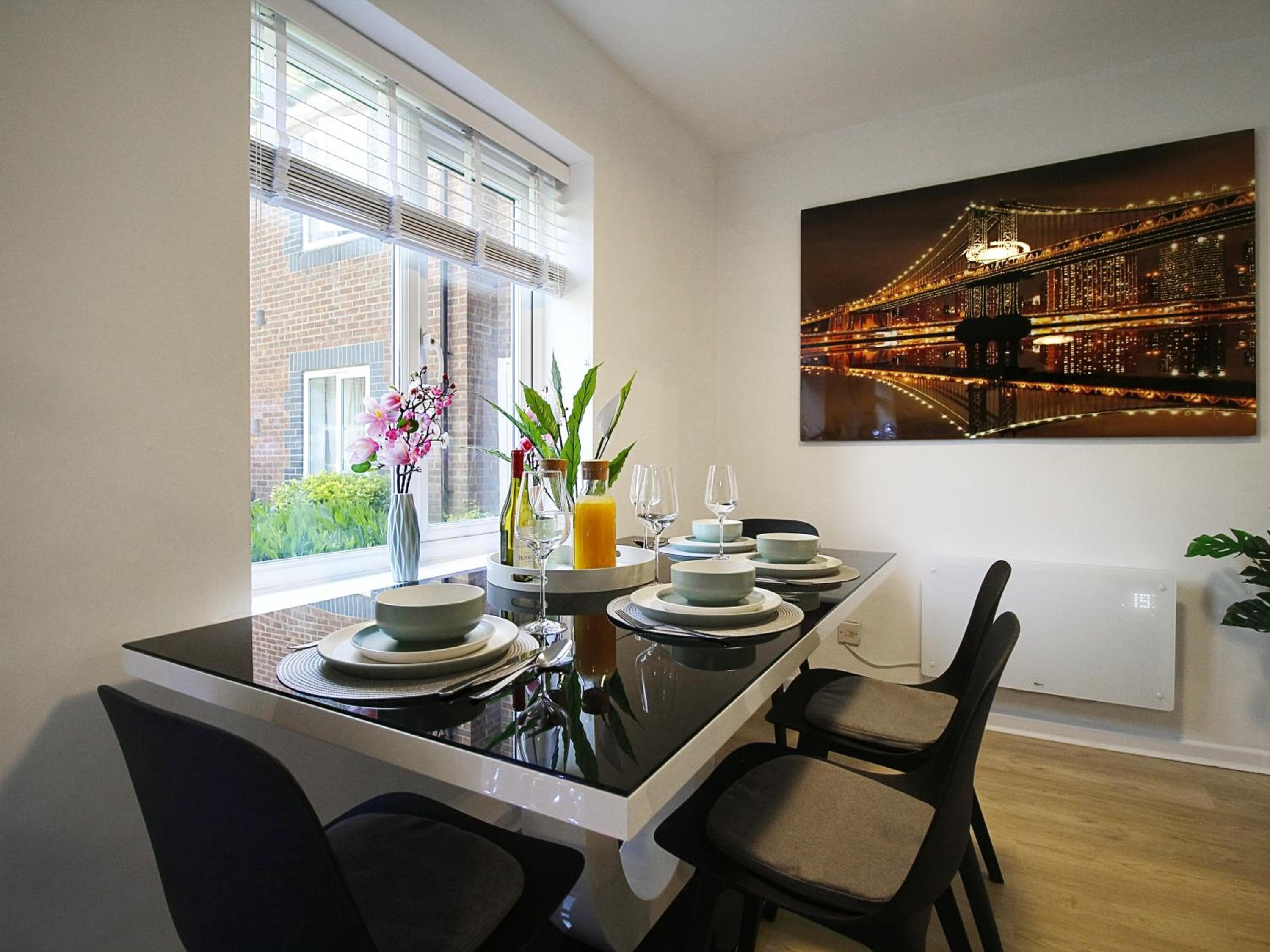 2BDR Flat RG1 - Free Open Parking