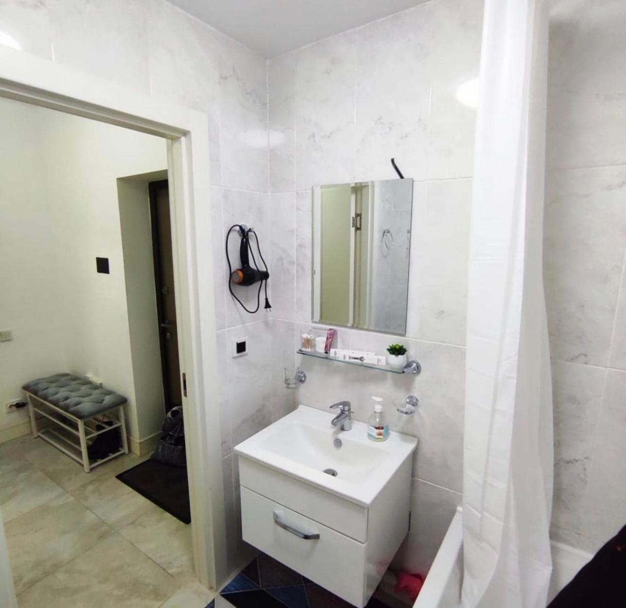 Appartment on Abaya 130