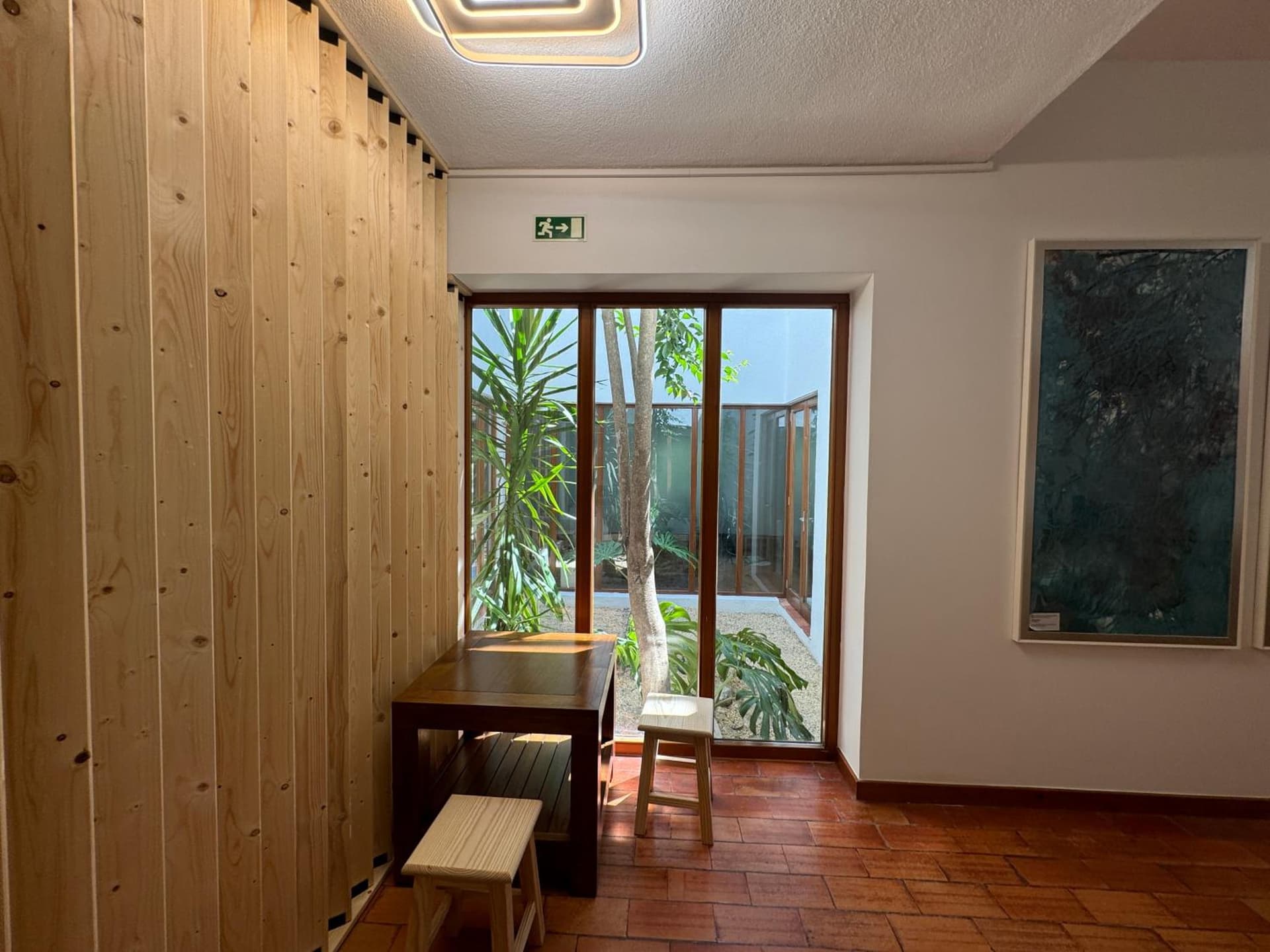 AOMO ART SPACE Hostel