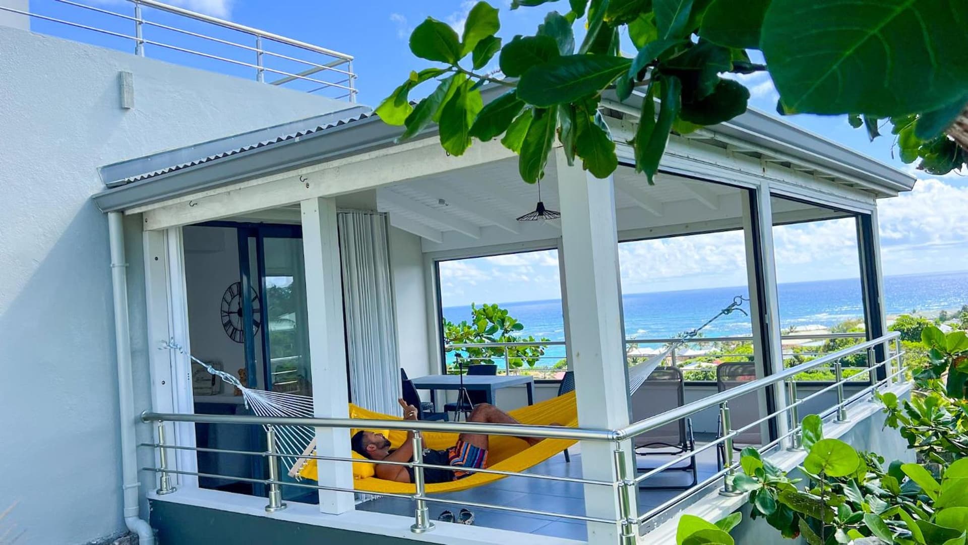 VILLA MAGIC - Ocean Views with Pool, Starlink WiFi, Cistern & Generator