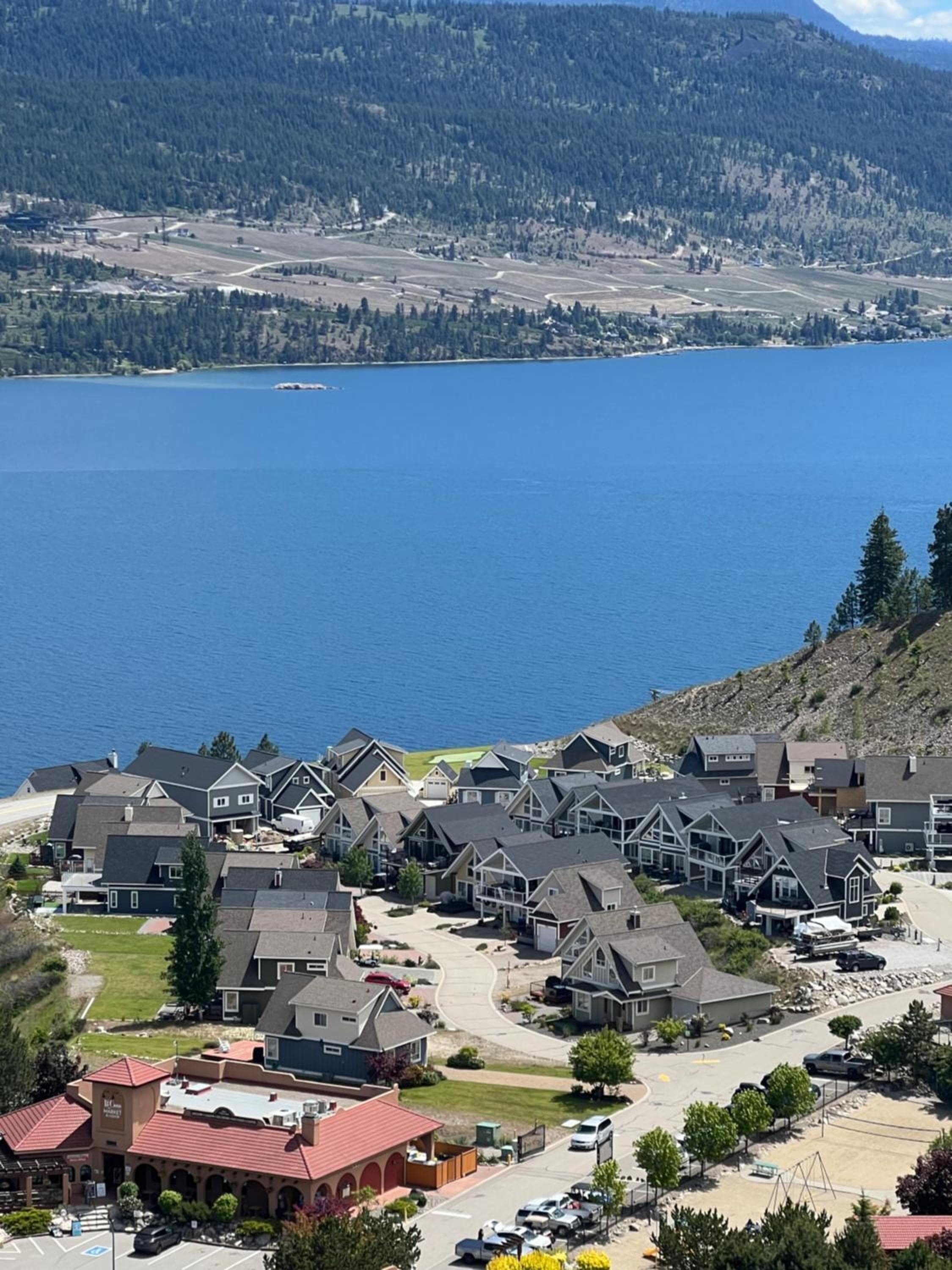 La Casa Lakeside Resort - Amazing Panoramic View Lakeside House with Pools, Hot Tubs & More!