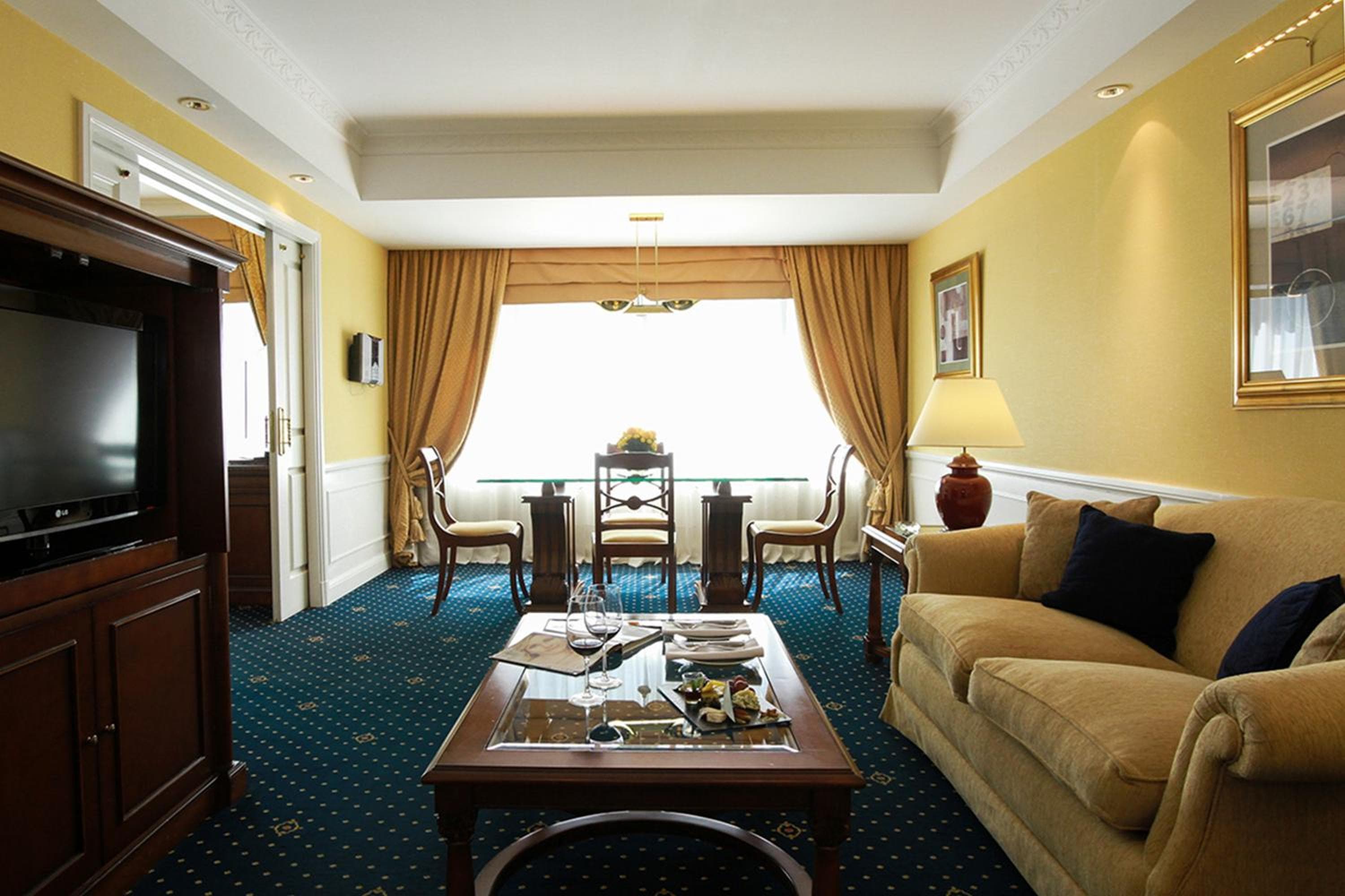 hotel room