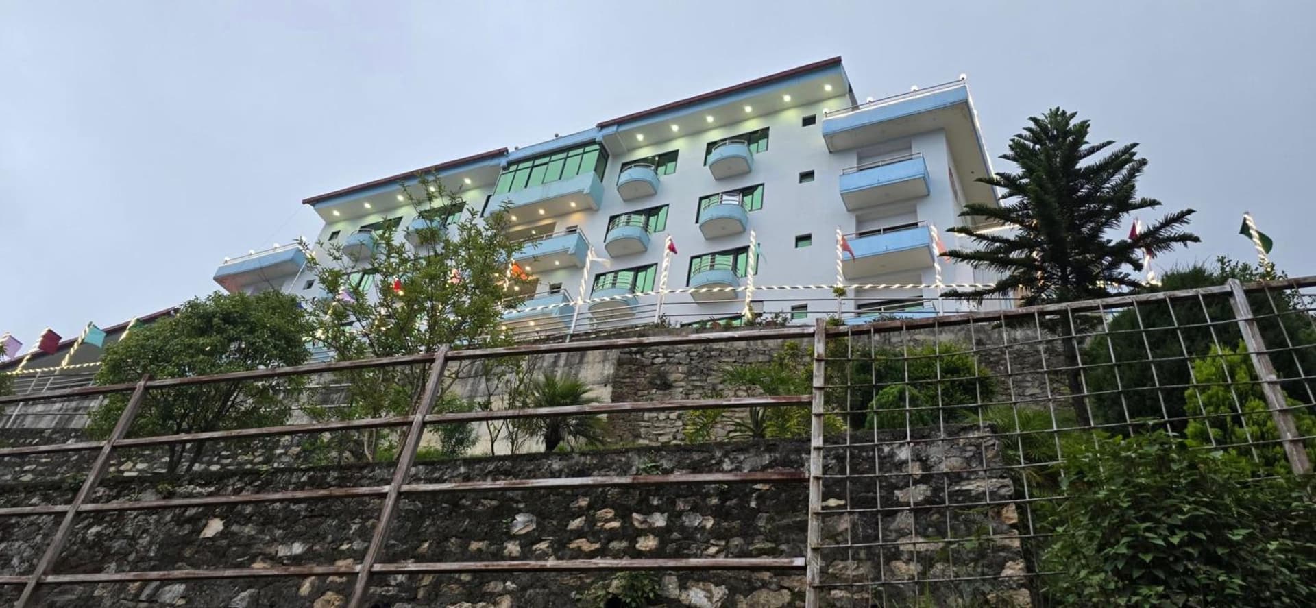 Bojinee Resort