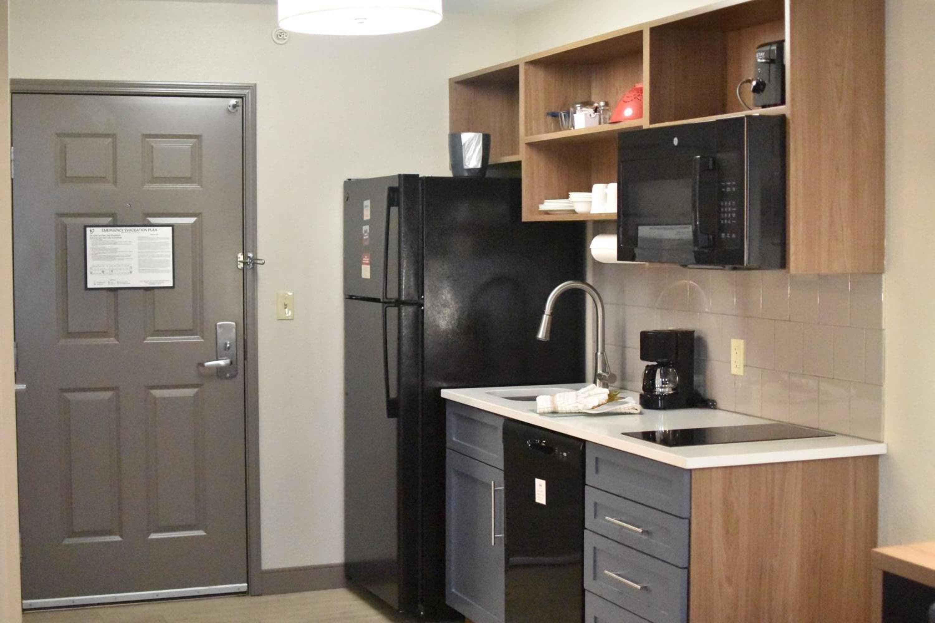 Candlewood Suites Fayetteville by IHG