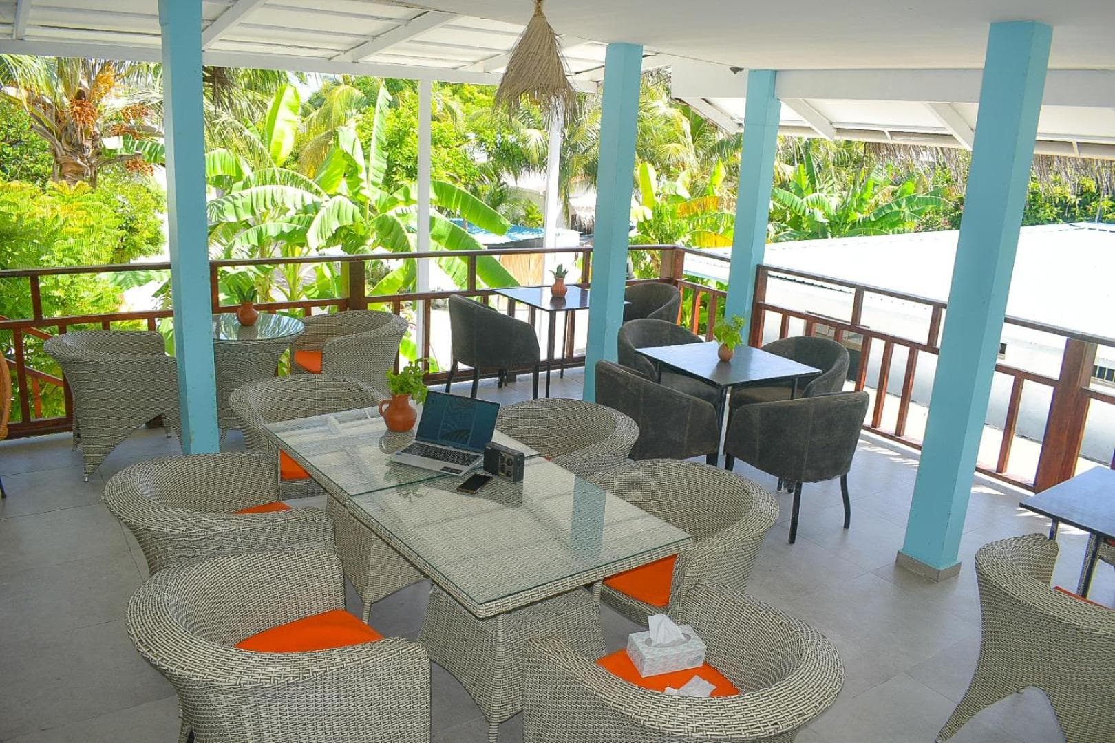 Azaya Beach Maldives Thulusdhoo