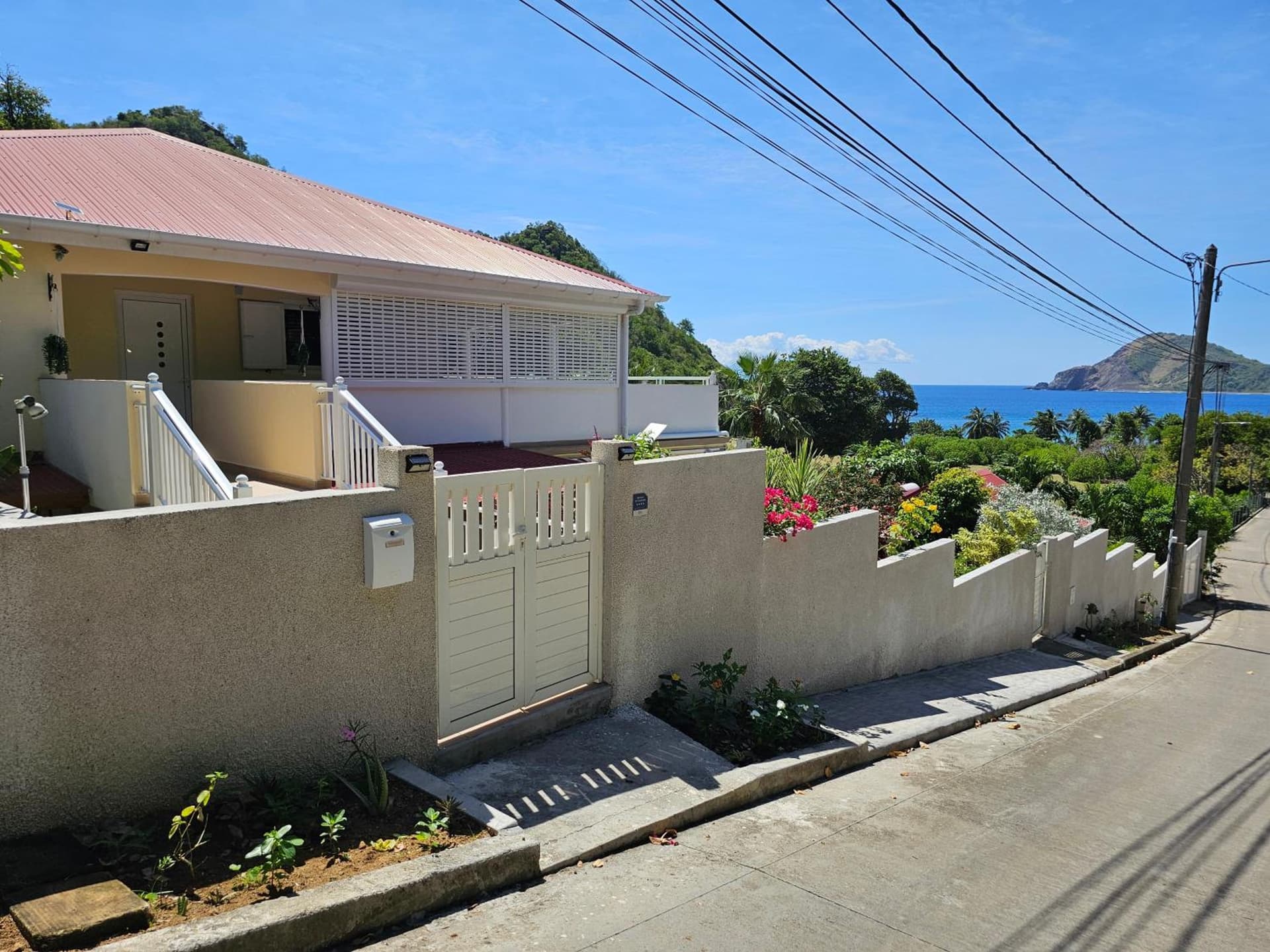 Villa Célyote - Haut de villa, vue mer, à 150m de la plage Anse Figuier