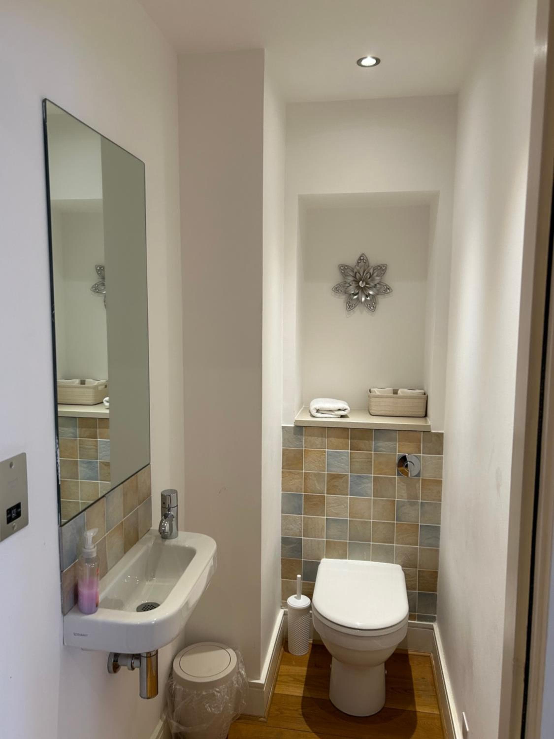 Mercury Holiday Homes - 1 Bedroom Castleview Apartment 404 Free Parking