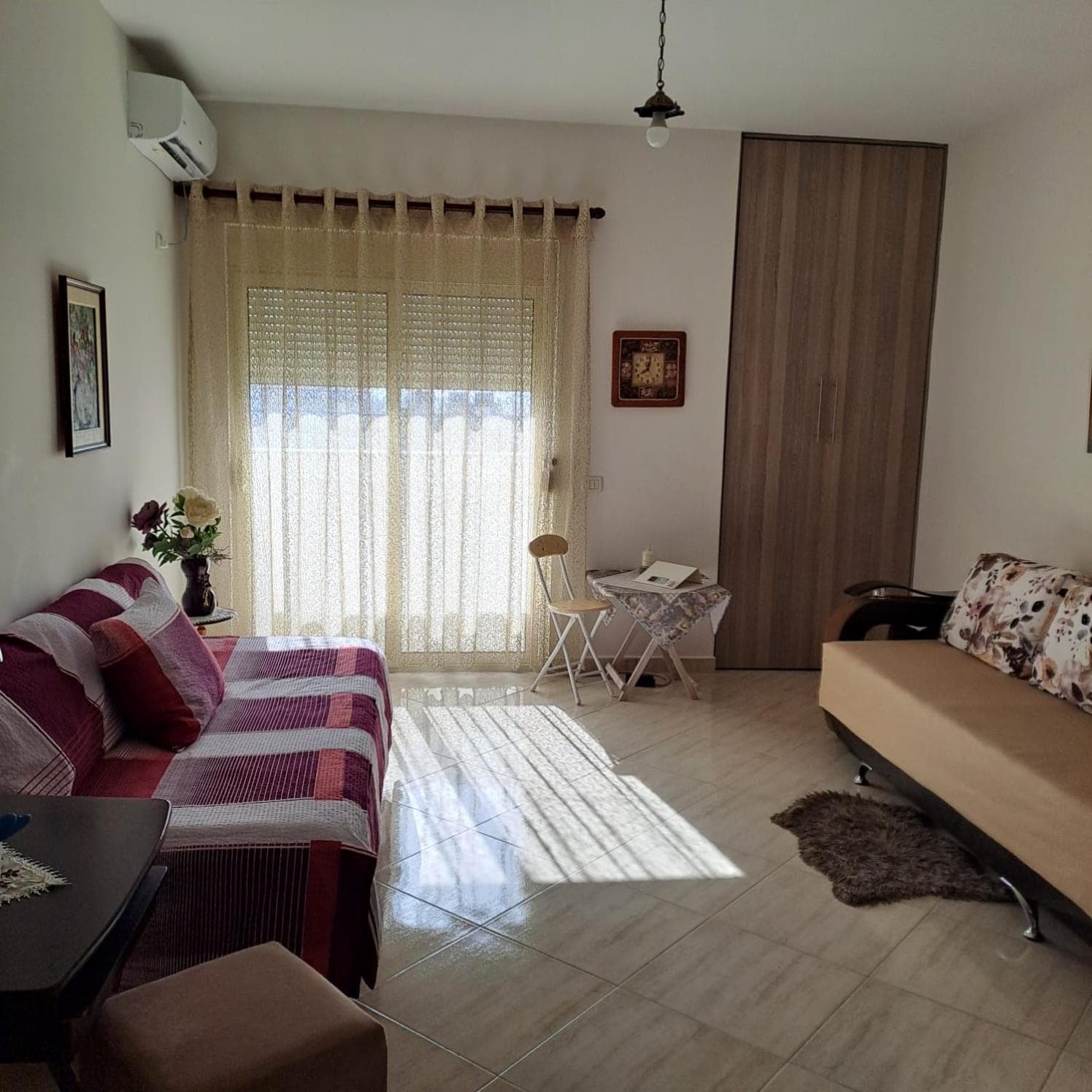 Studio Apartment
