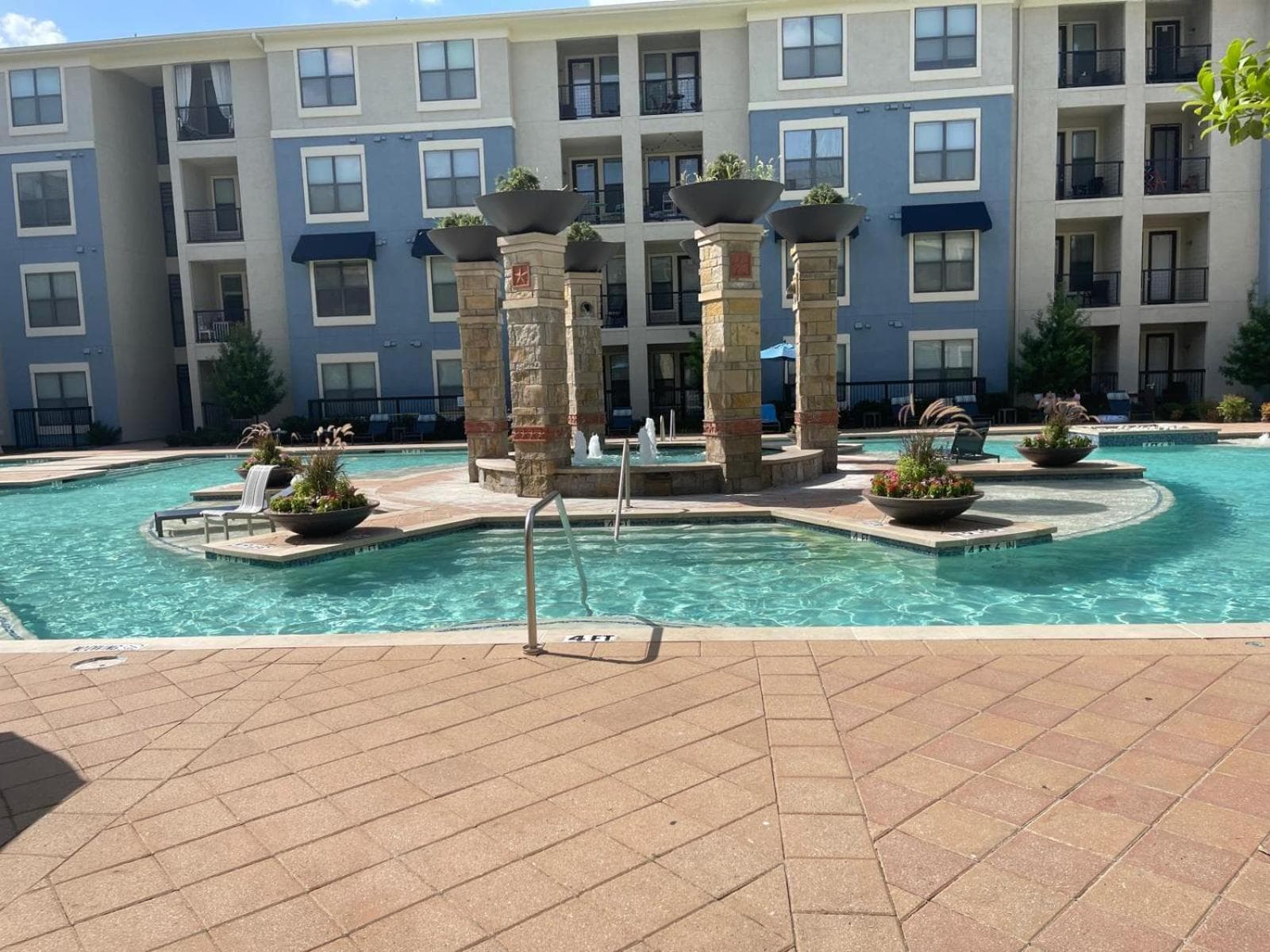 Convenient Spacious 2Bed 2Bath
