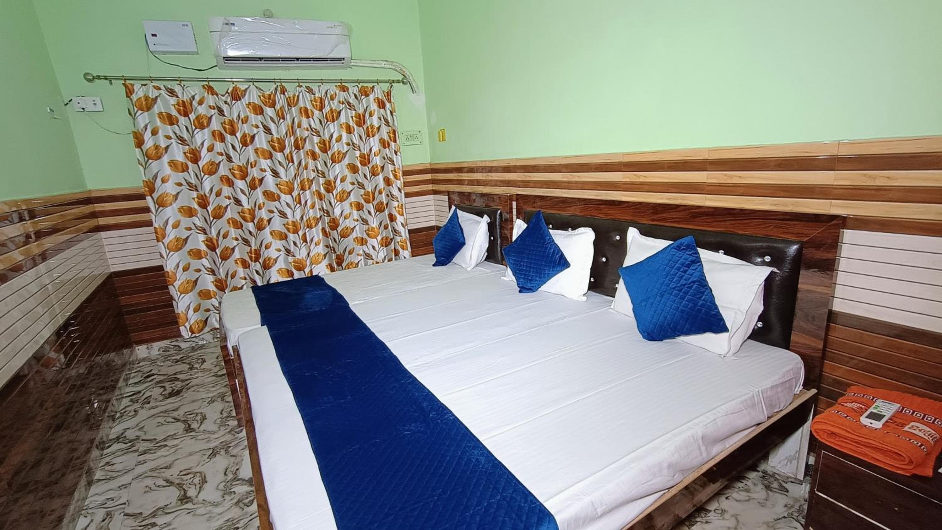 vaidehi homlee premium stay, 3kms from Shri Ram janmbhoomi, Ayodhya