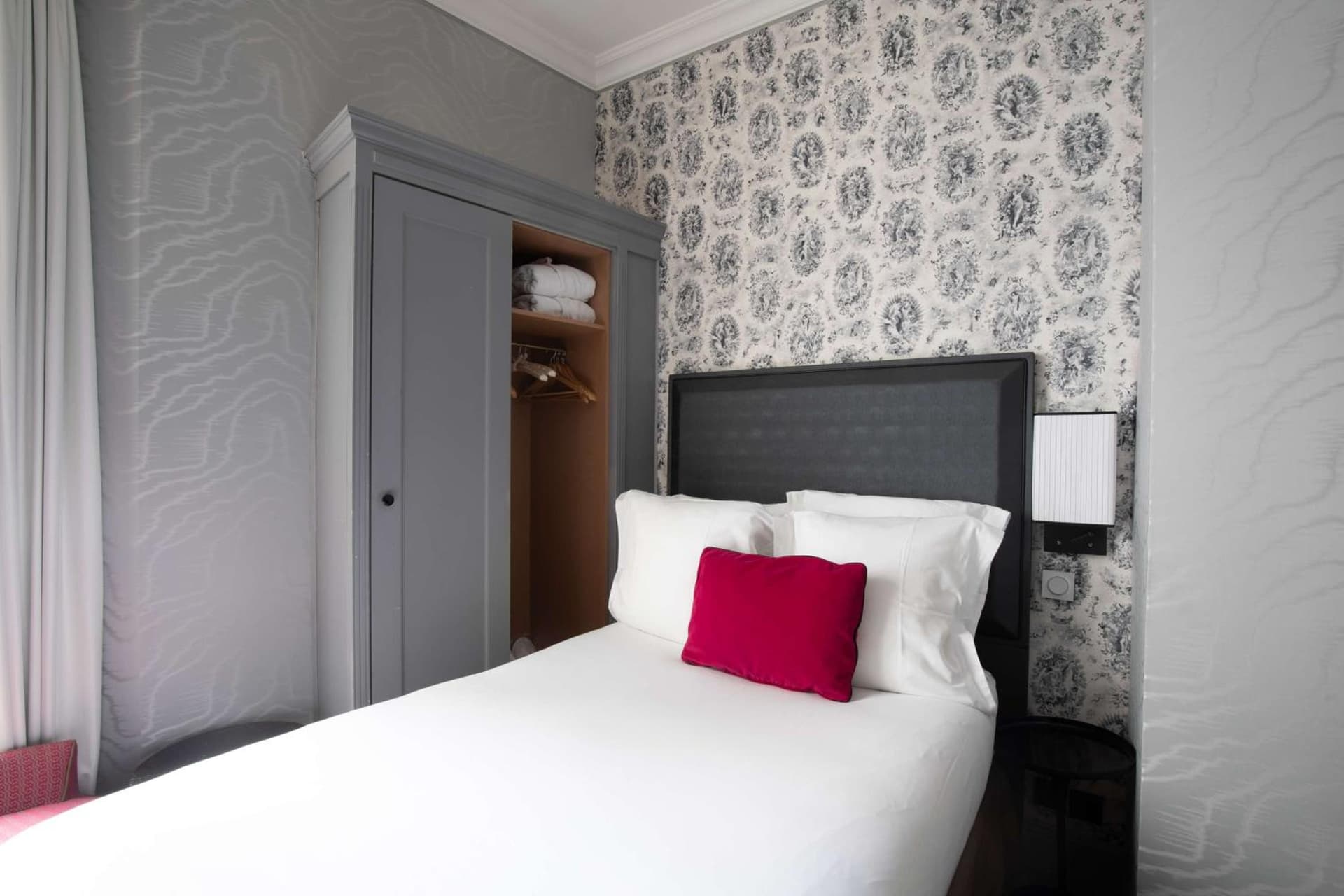 Maison Astor Paris, Curio Collection by Hilton