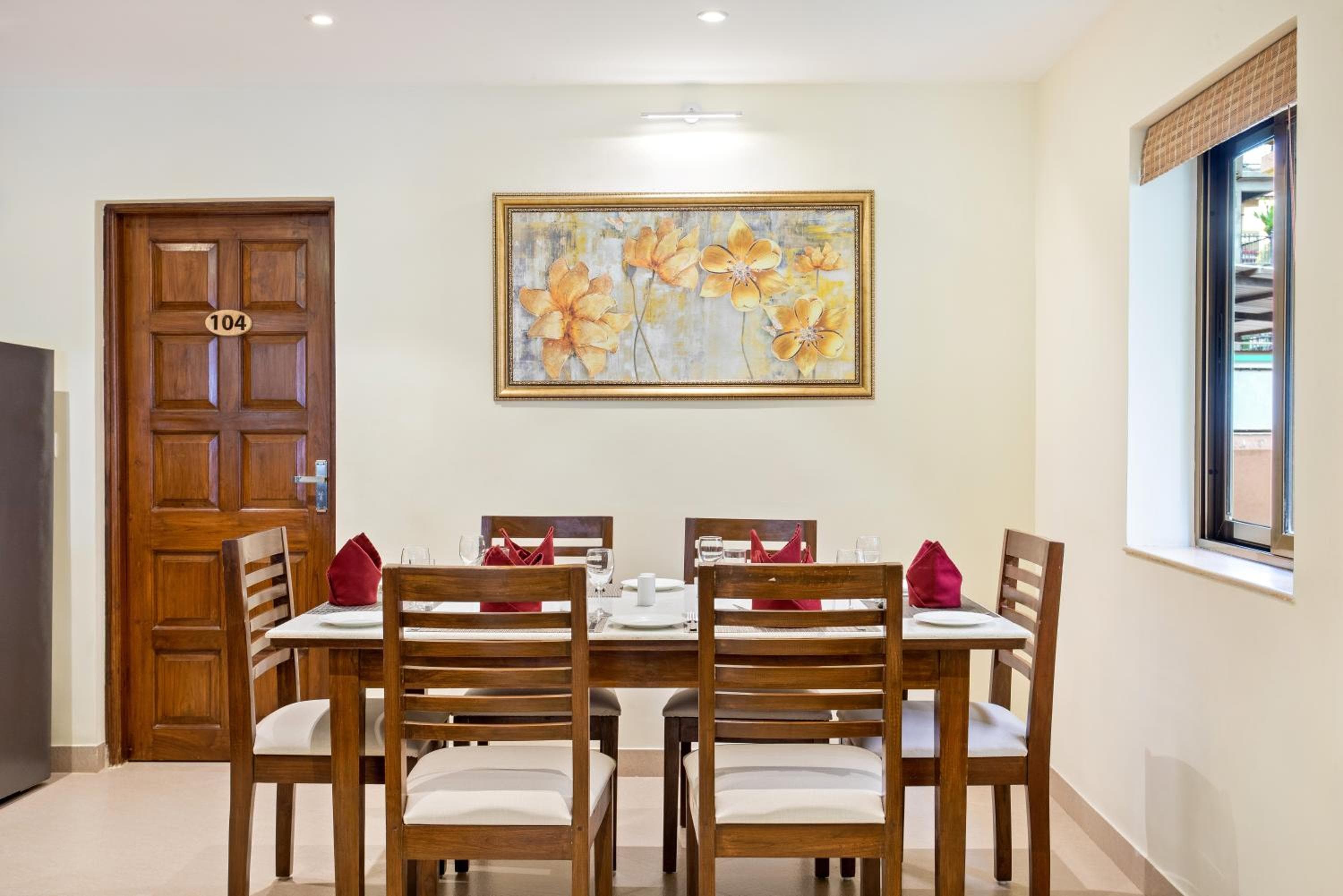 Seashell Suites and Villas - Candolim Goa