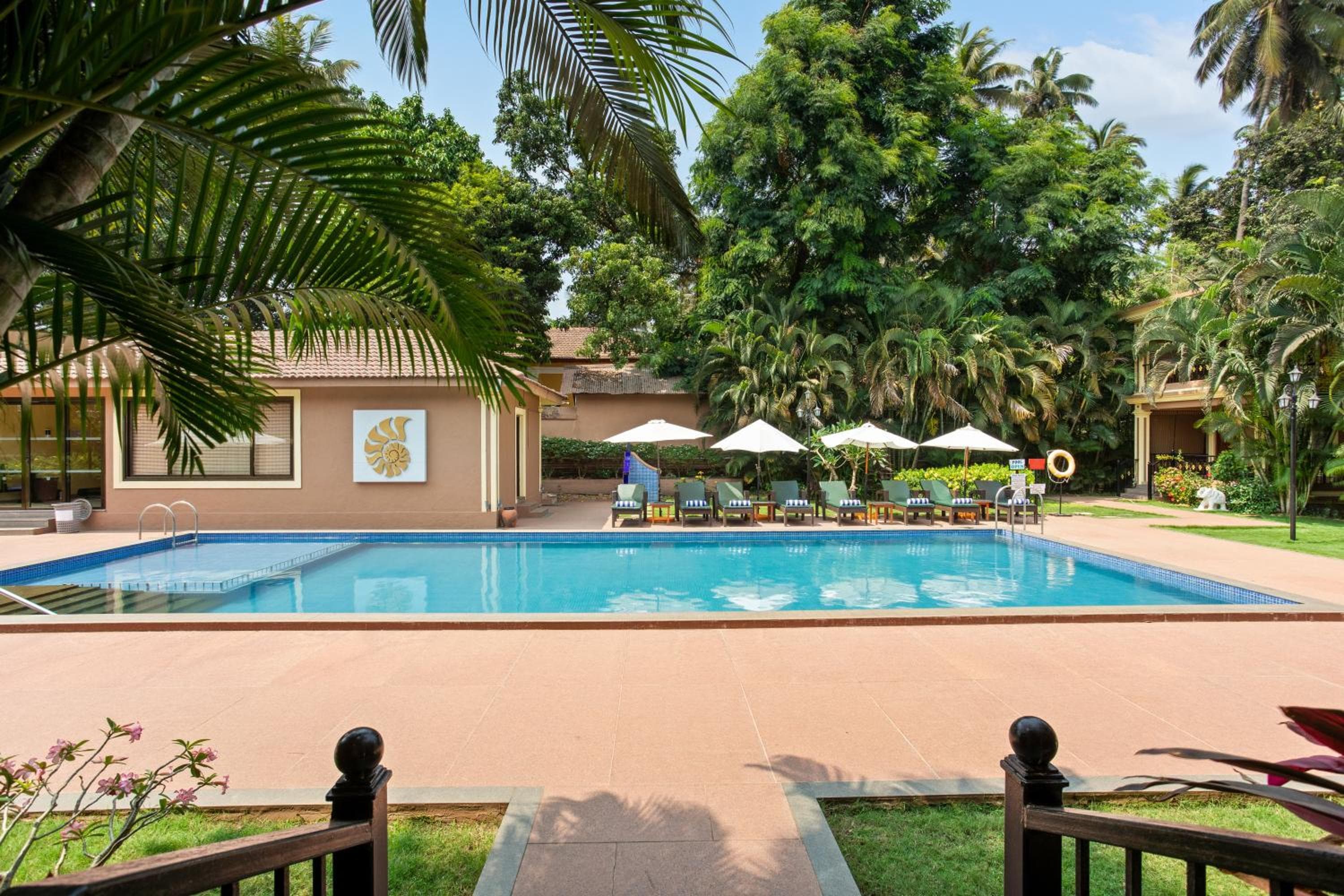 Seashell Suites and Villas - Candolim Goa