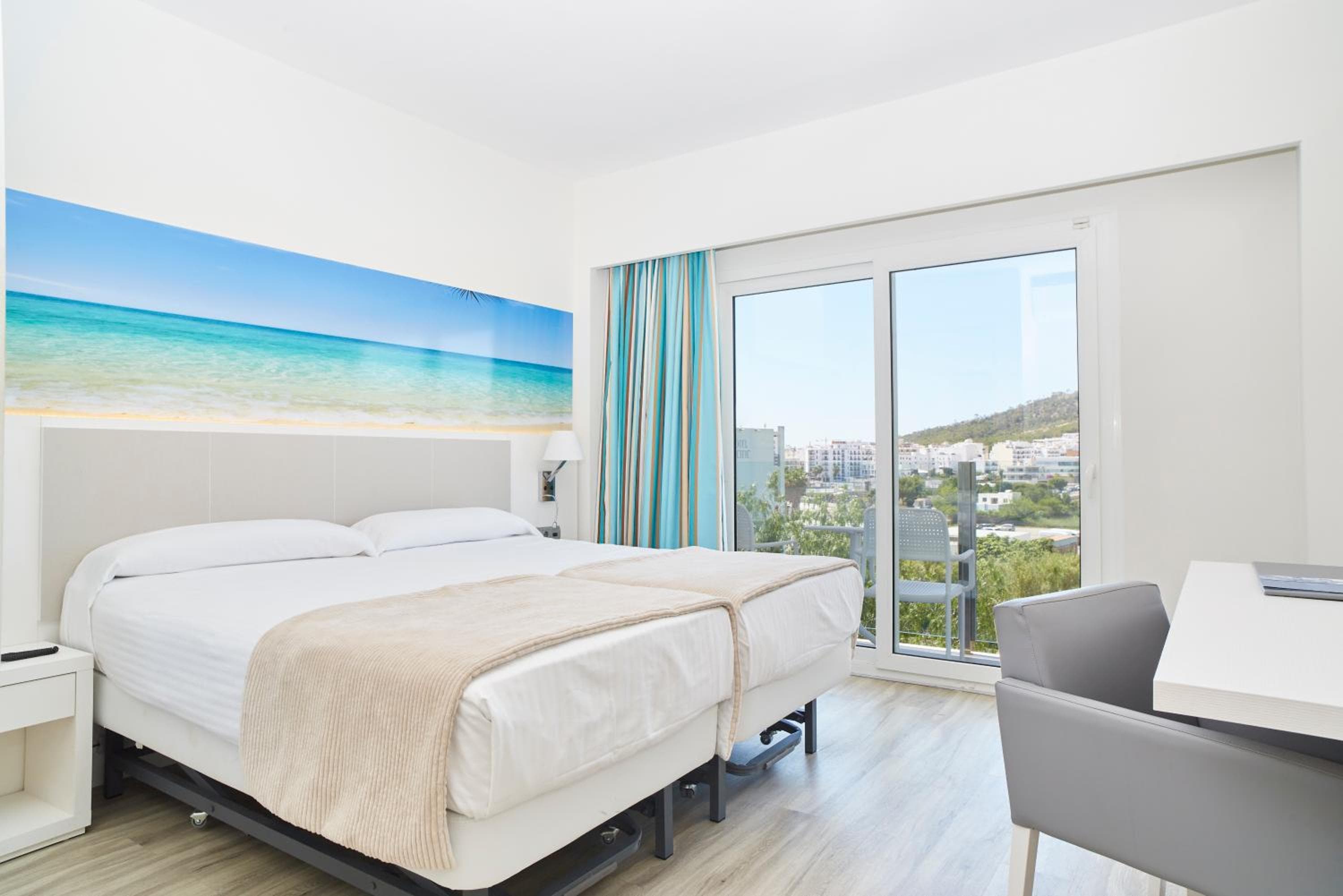 Invisa Hotel Es Pla - Adults Only
