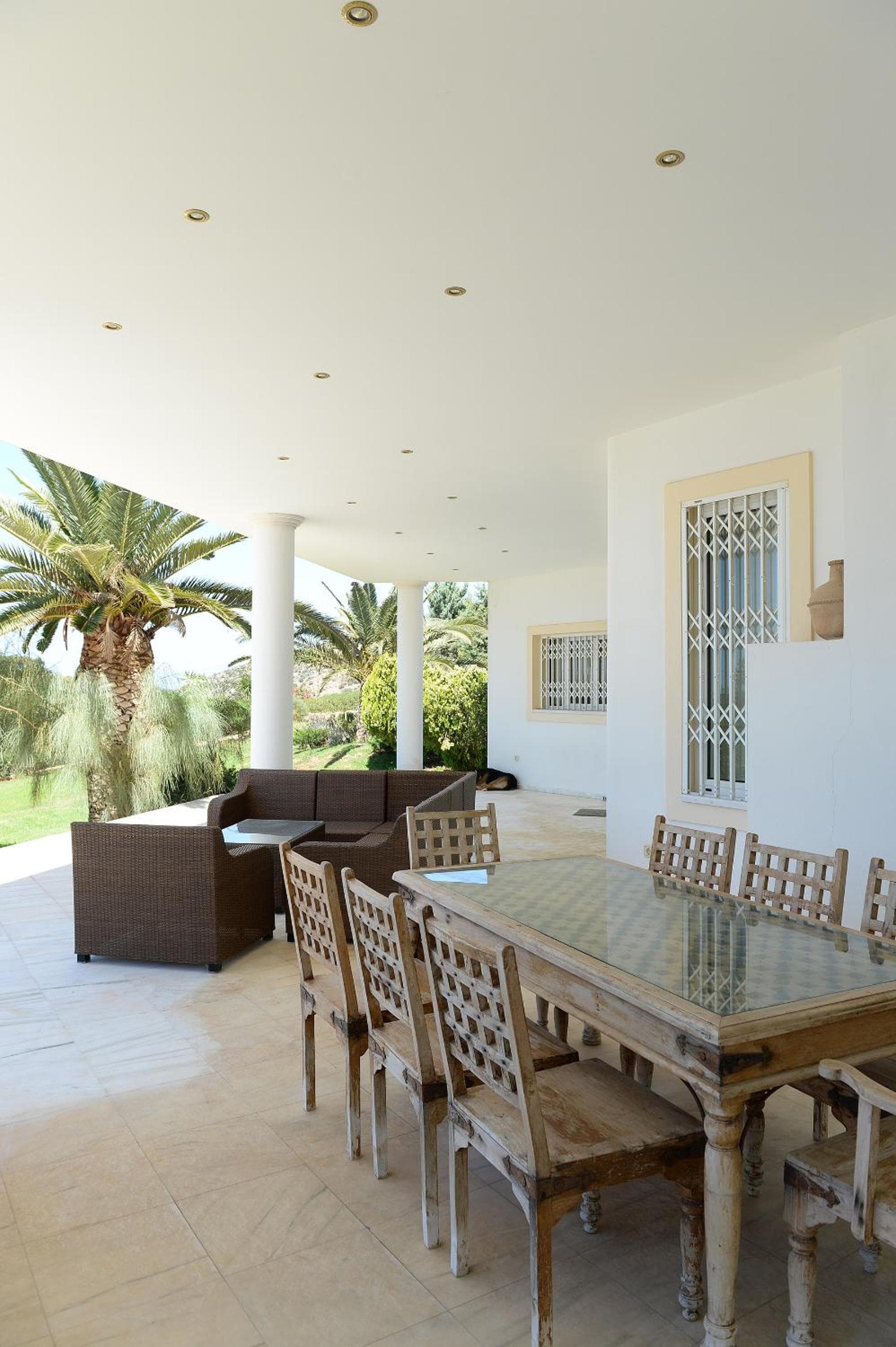 Villa at Lagonisi with pool and 5 bdrms
