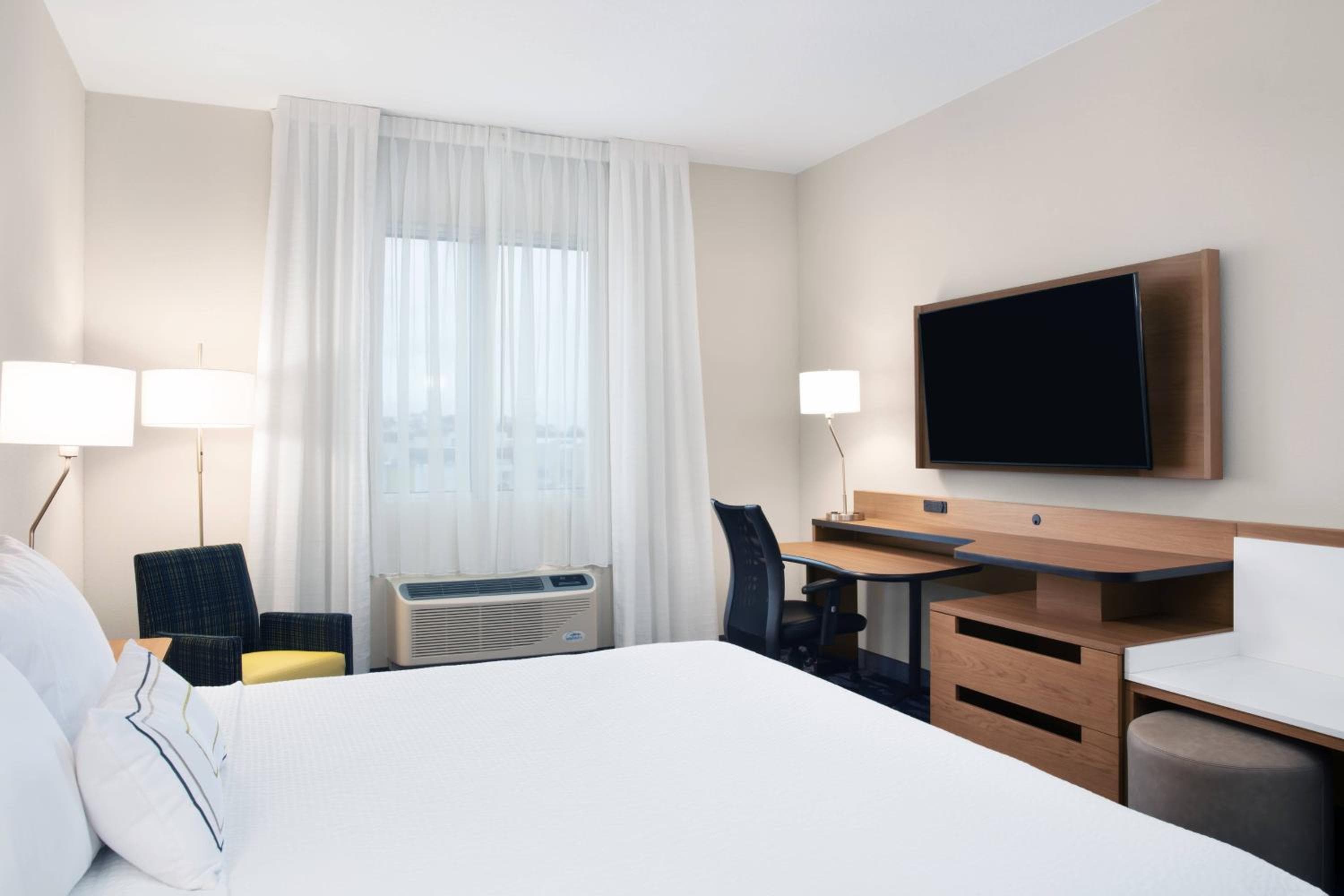Fairfield Inn & Suites by Marriott Daytona Beach Speedway/Airport
