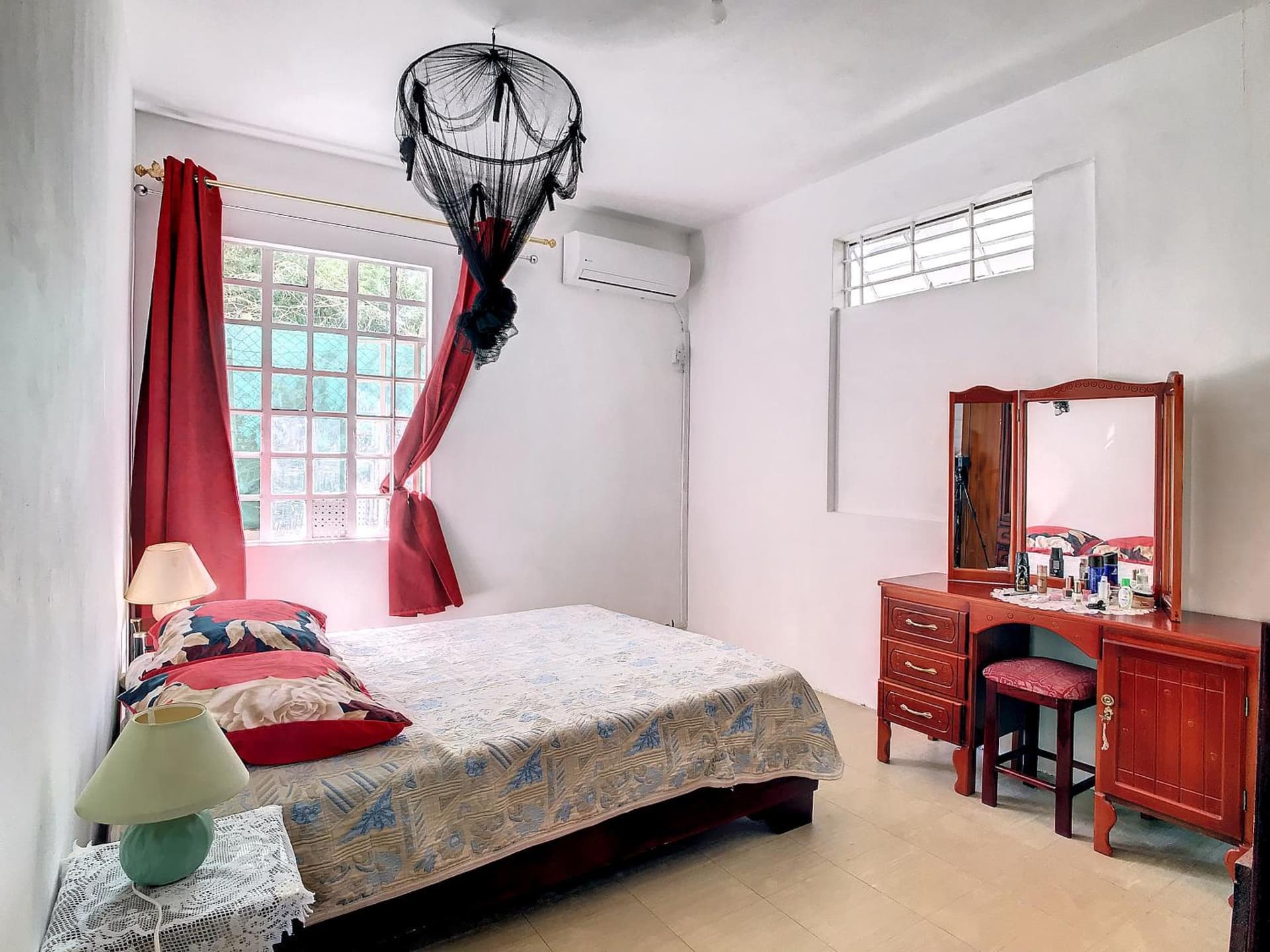 Elegant Flat in Calodyne with Garden View 150 m²