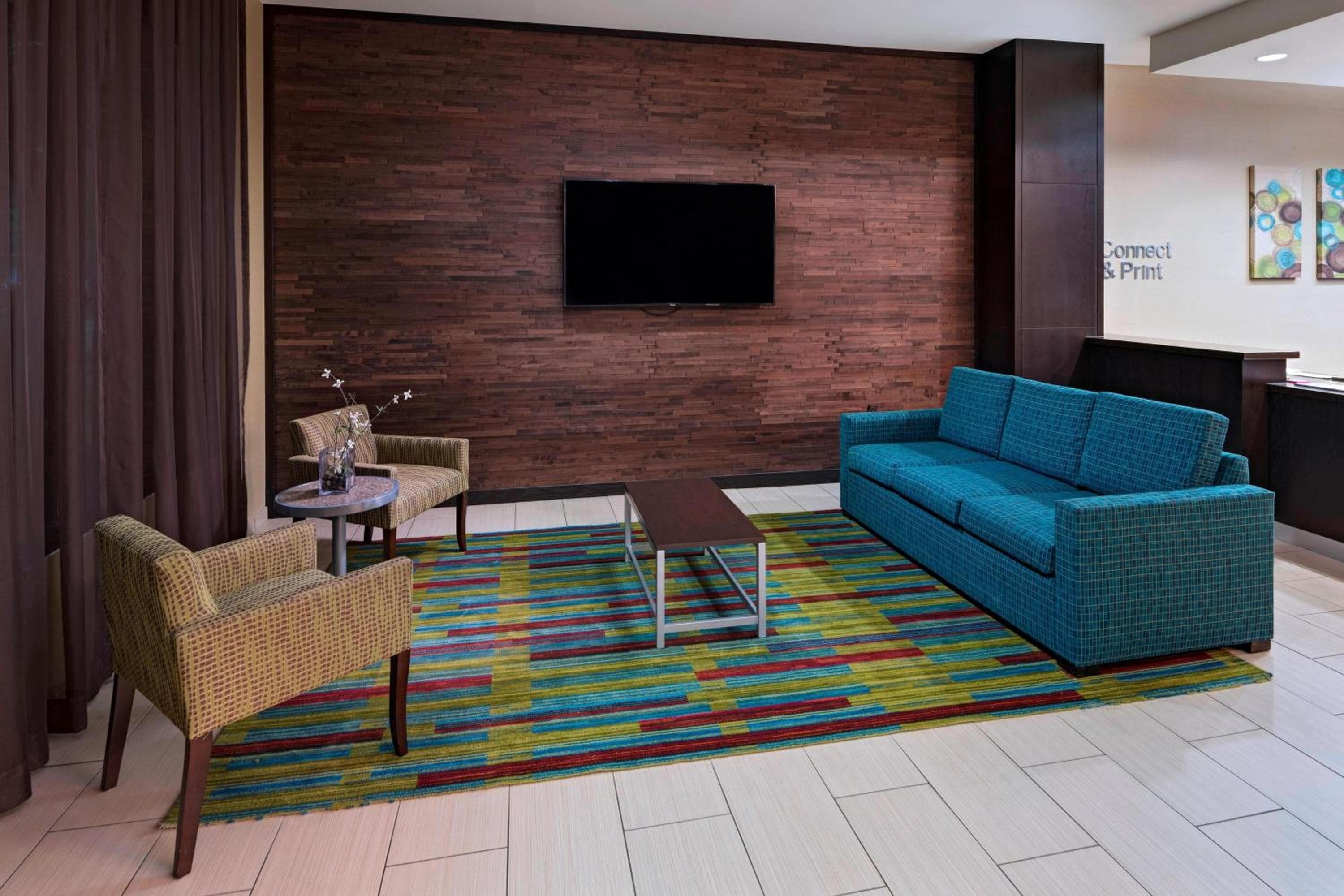 Fairfield Inn and Suites by Marriott Austin Northwest/Research Blvd