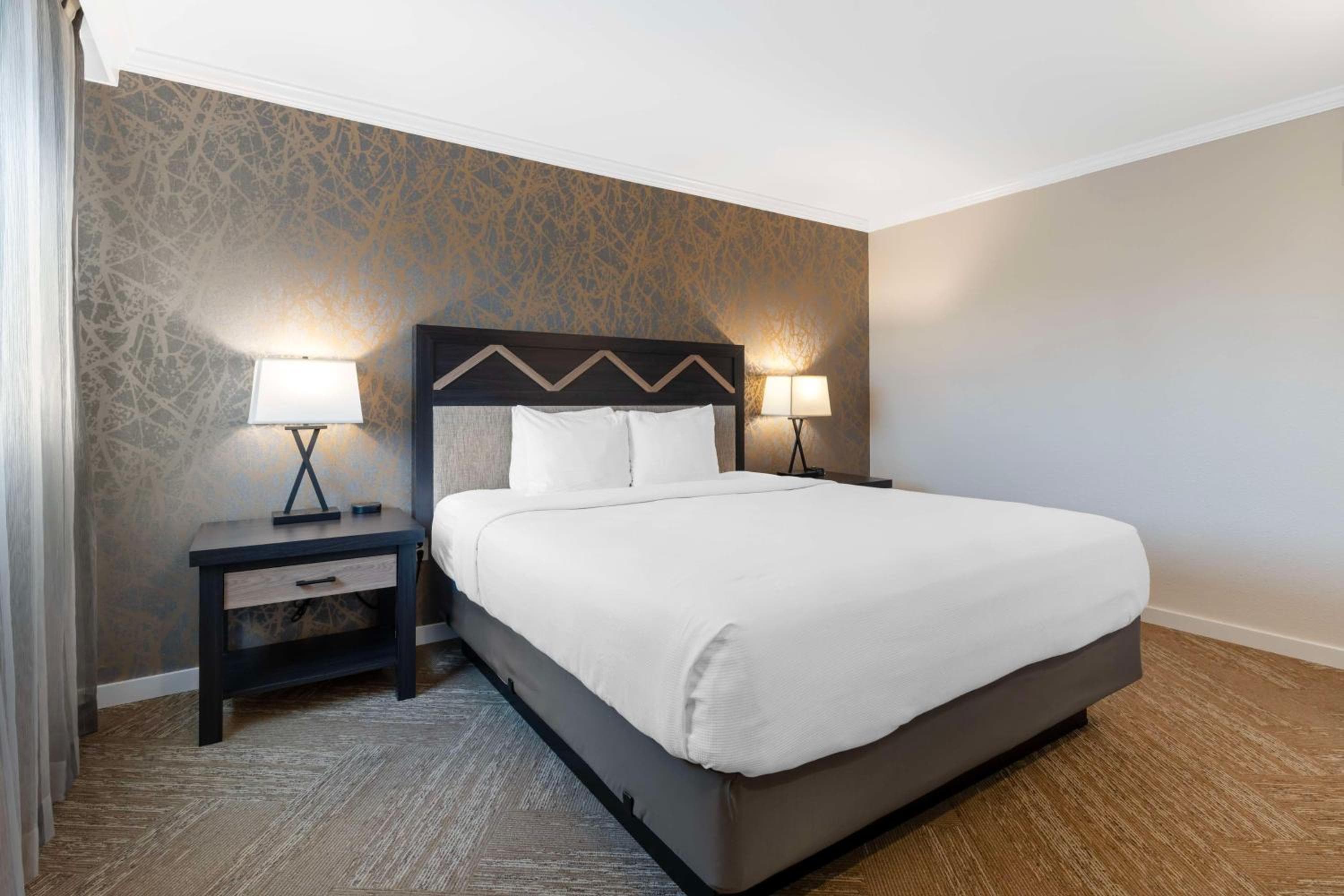 Best Western Plus Inn at the Vines