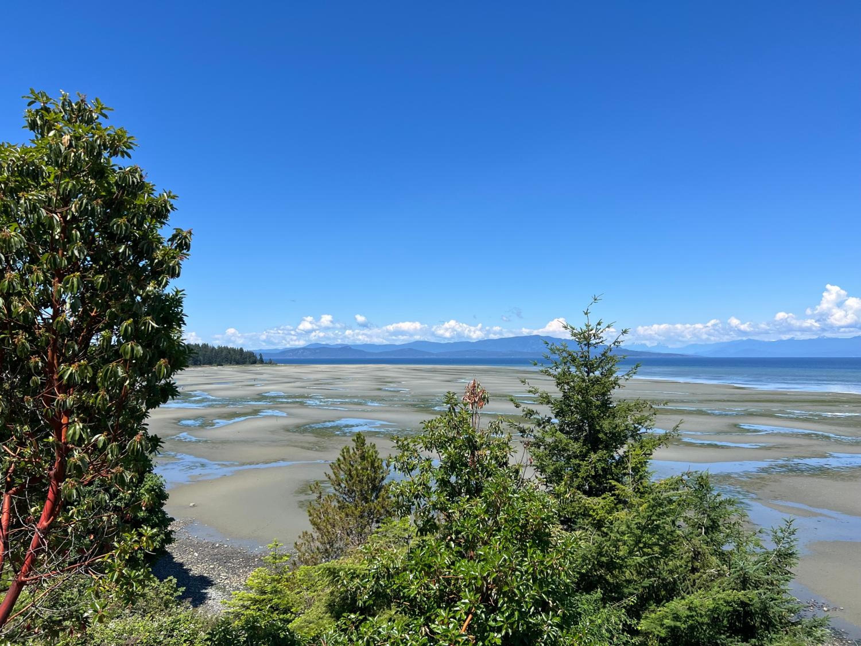 Sunrise Ridge Waterfront Resort