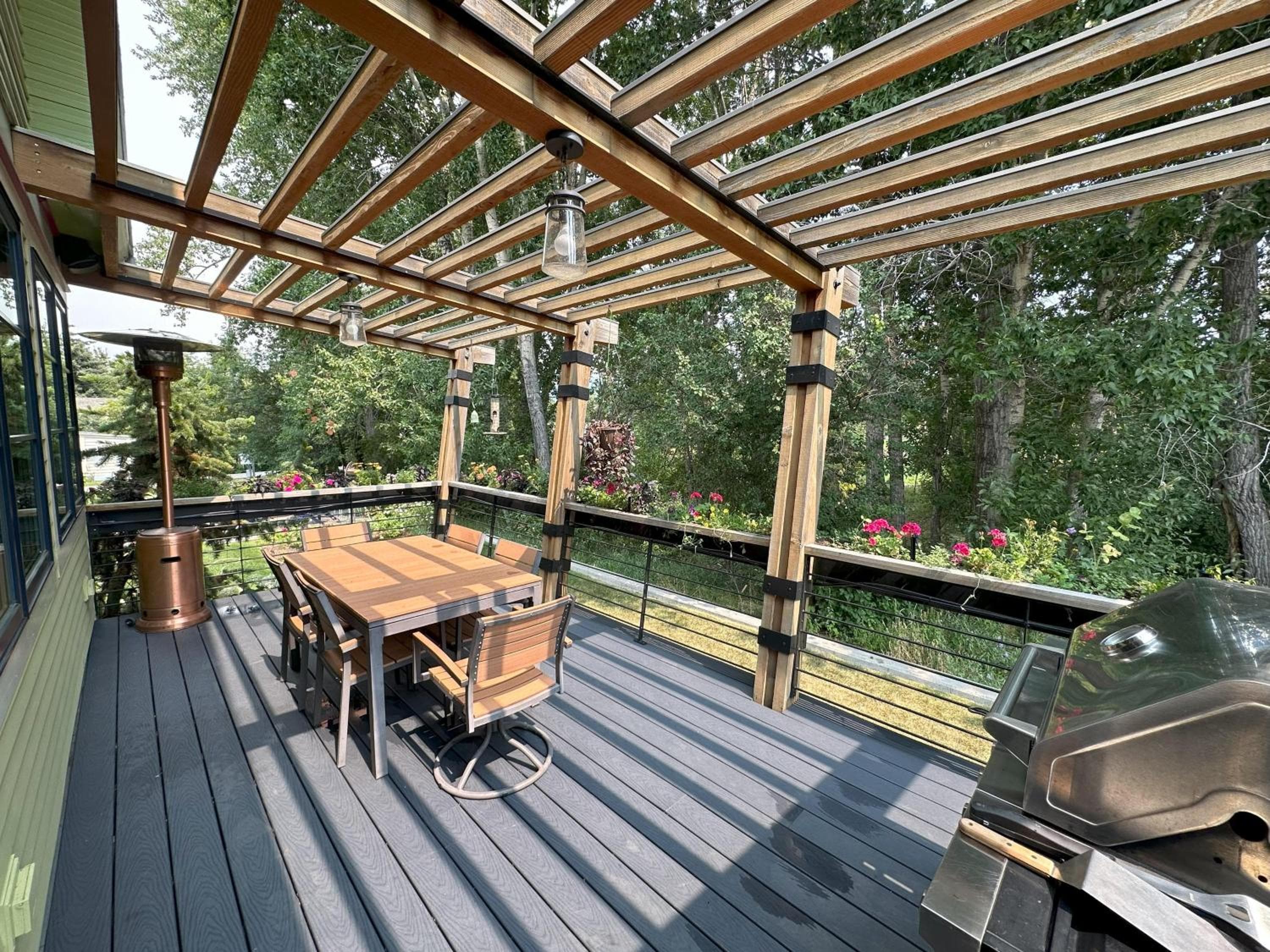 Coveted Creekside Setting, Near Downtown And Bogert Park