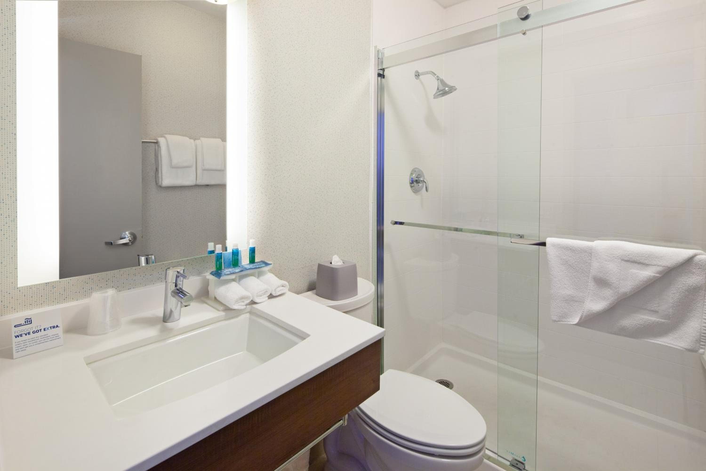 Holiday Inn Express Hotel & Suites San Diego-Escondido by IHG