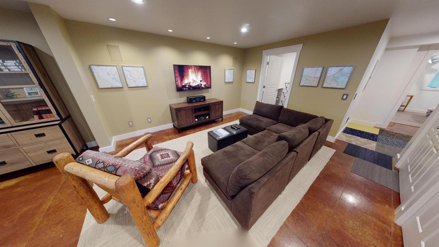 This Deluxe Contemporary 3-story Condo Offers The Best Of Bozeman!