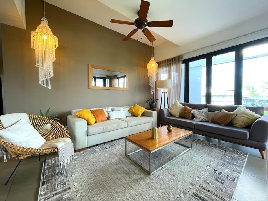 Penthouse - Sea view, Private roof top pool, Golf